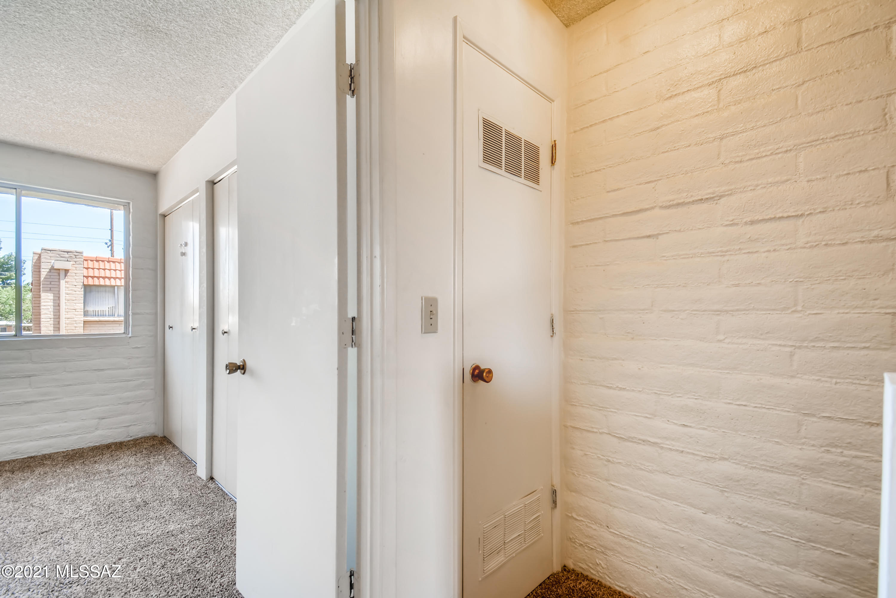 Tucson North Townhome Apts. - Residential