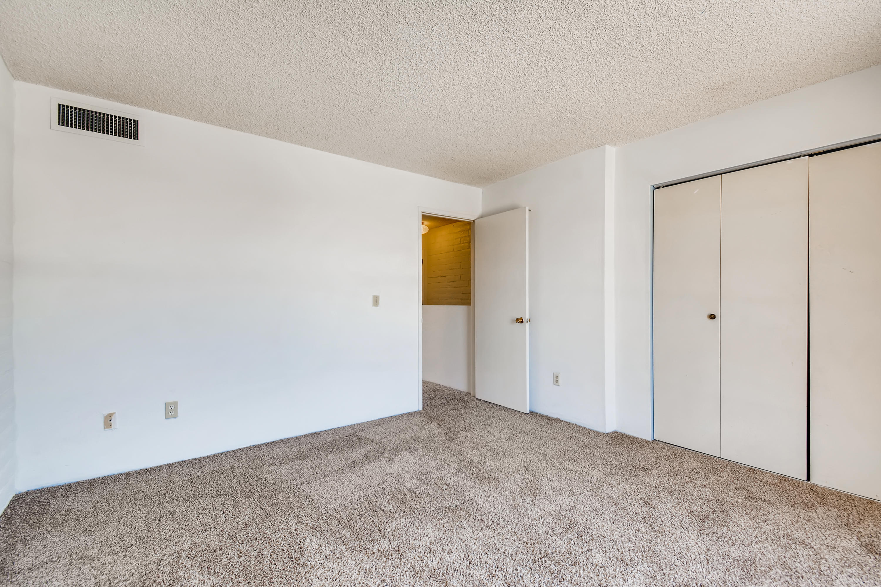Tucson North Townhome Apts. - Residential