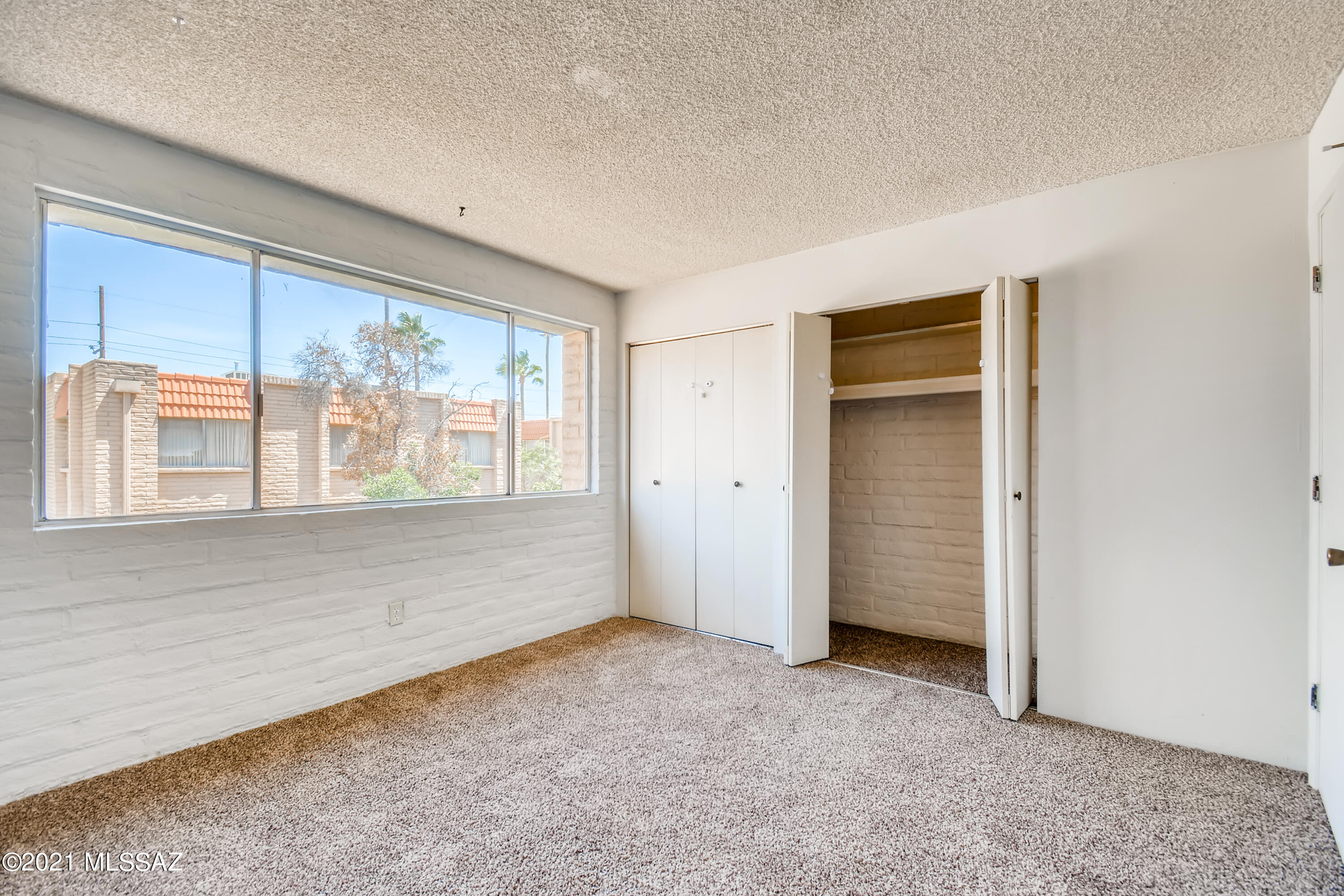 Tucson North Townhome Apts. - Residential