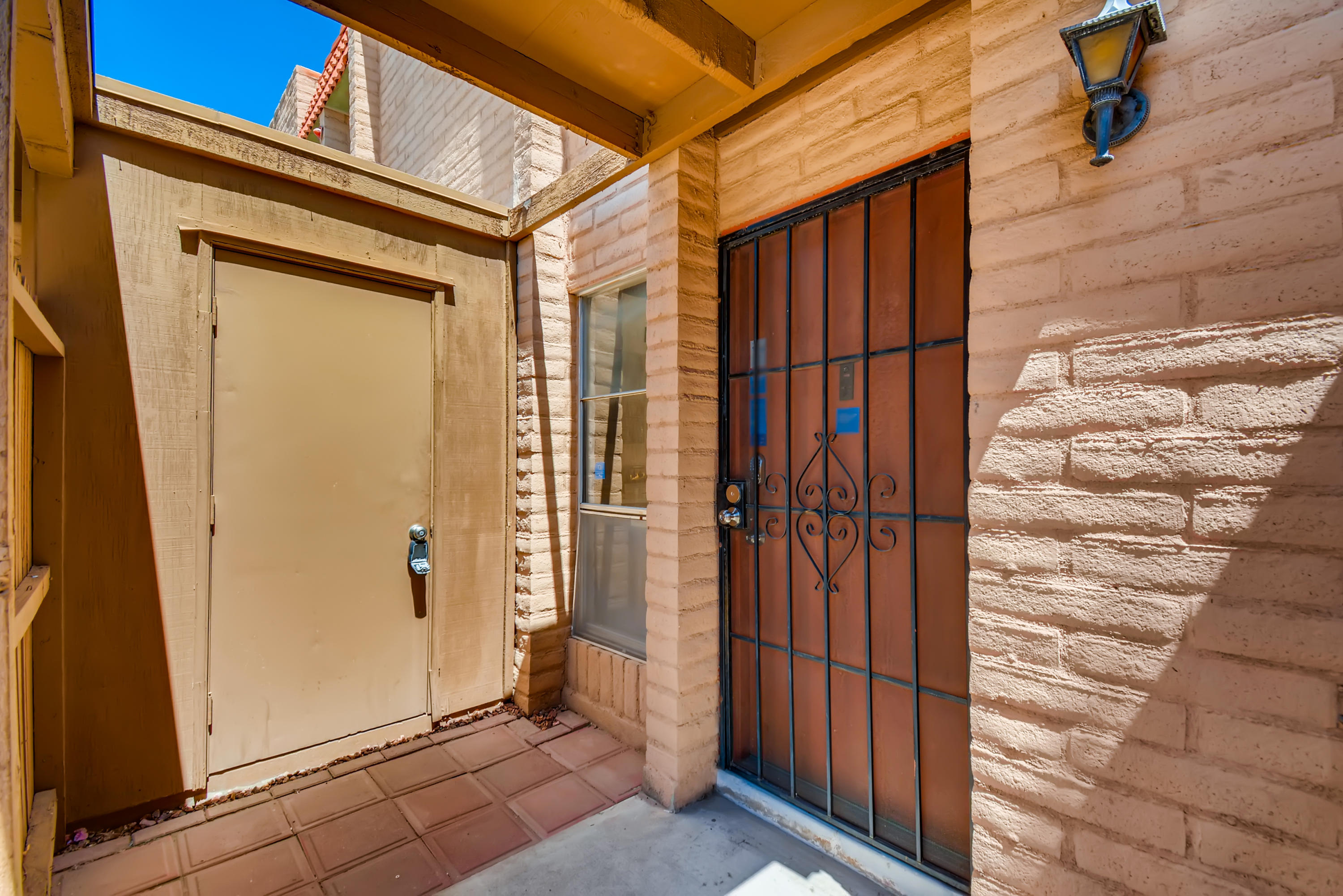 Tucson North Townhome Apts. - Residential