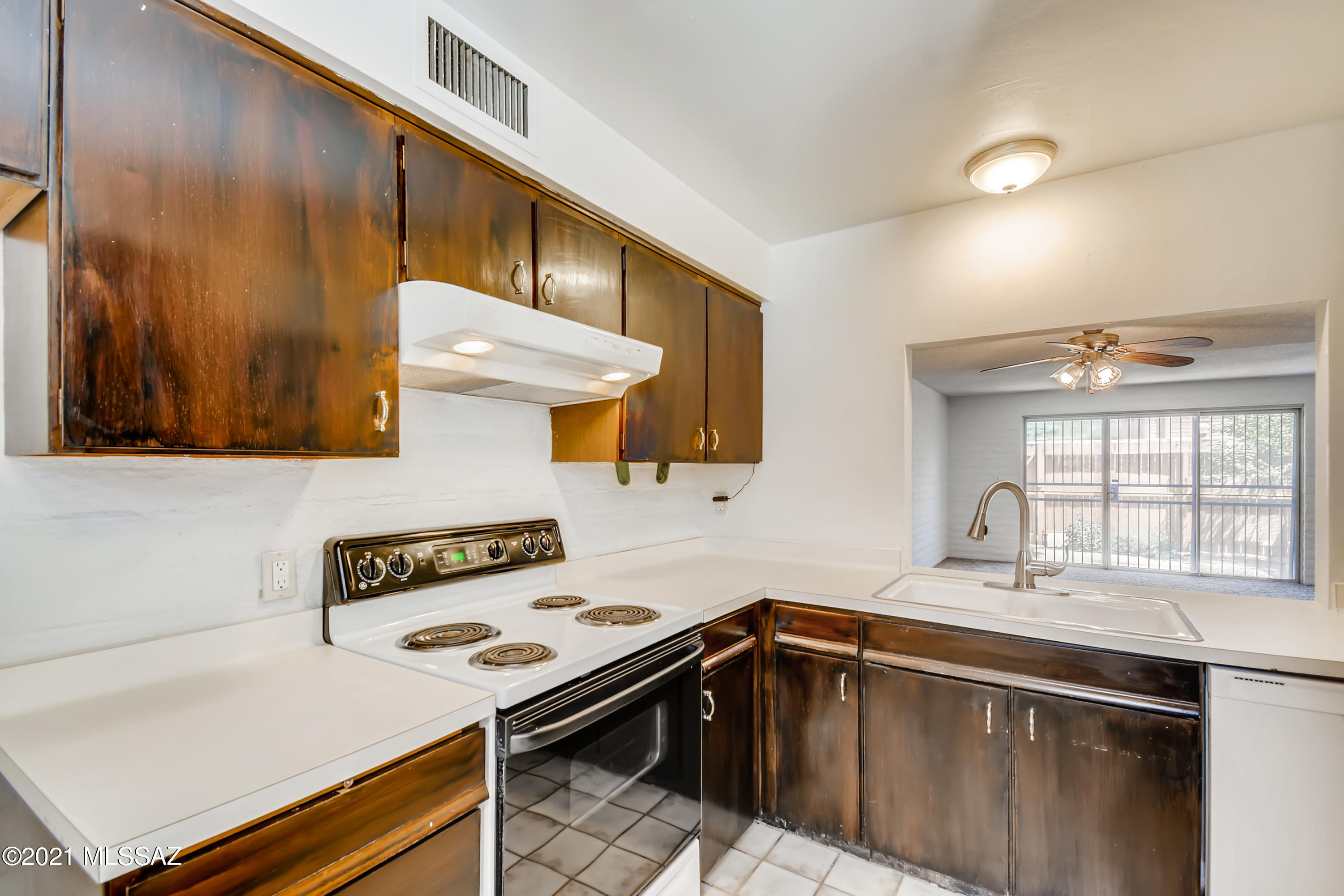 Tucson North Townhome Apts. - Residential
