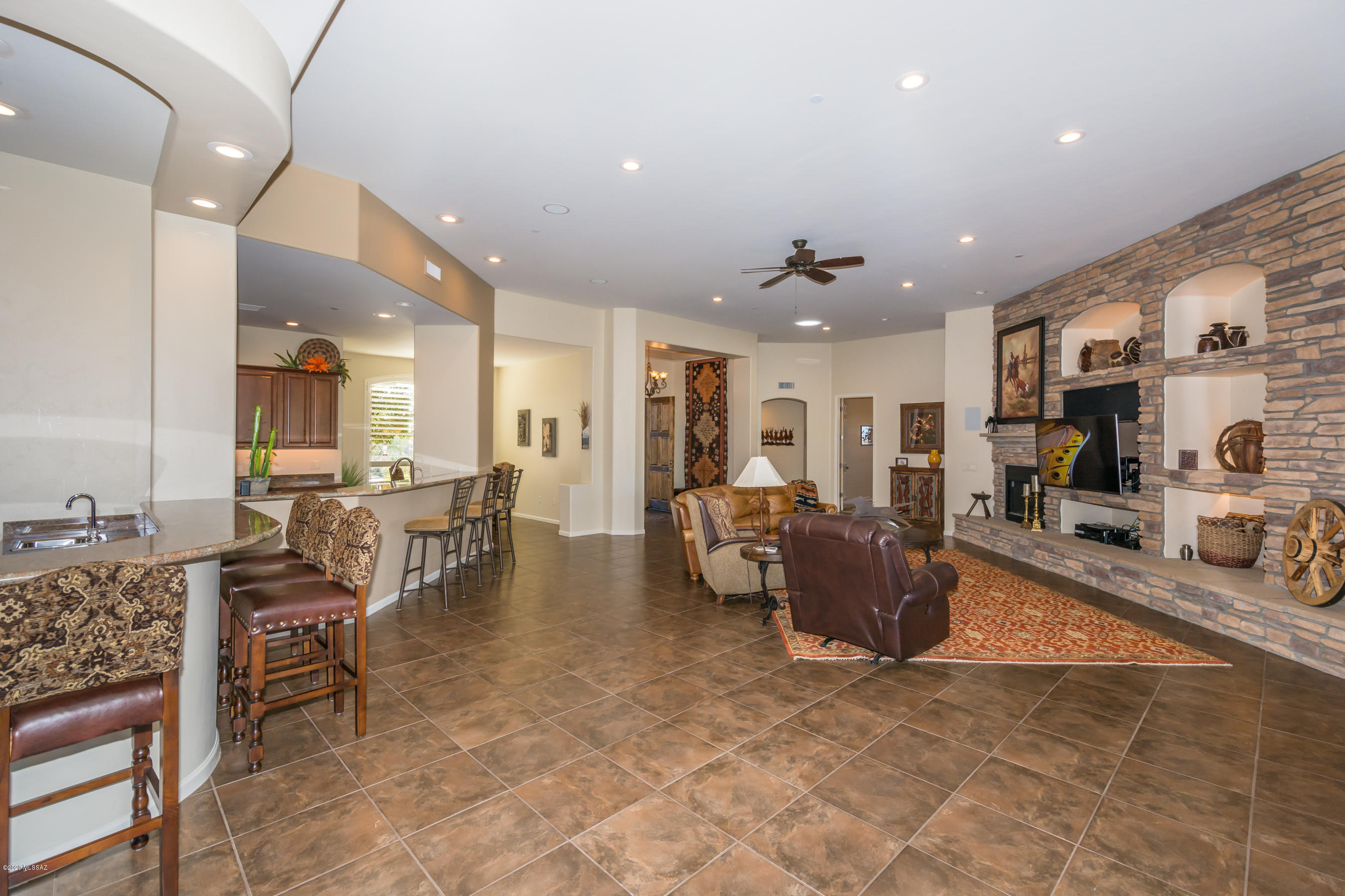 Dos Lagos at Dove Mountain (1-91) - Residential