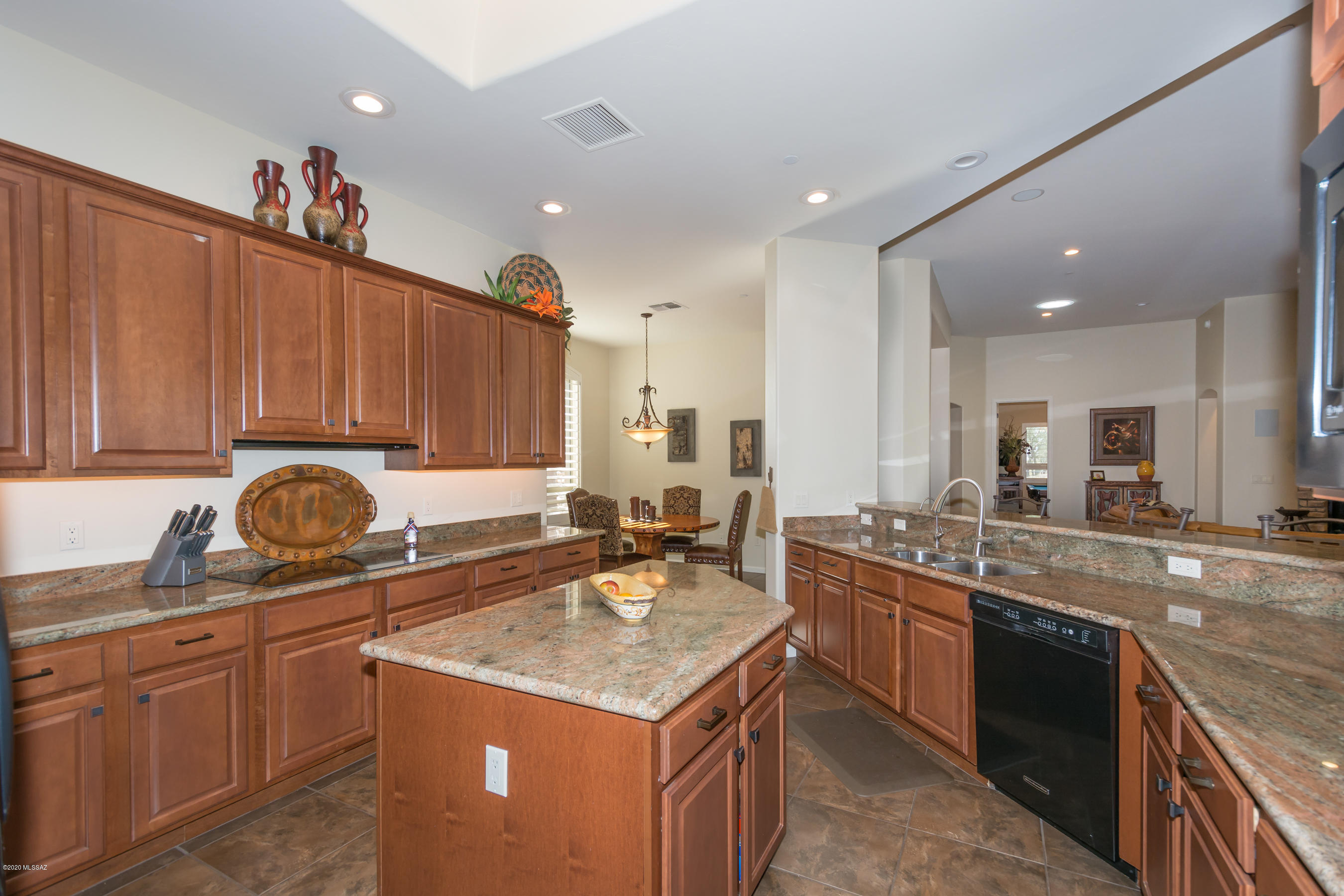 Dos Lagos at Dove Mountain (1-91) - Residential