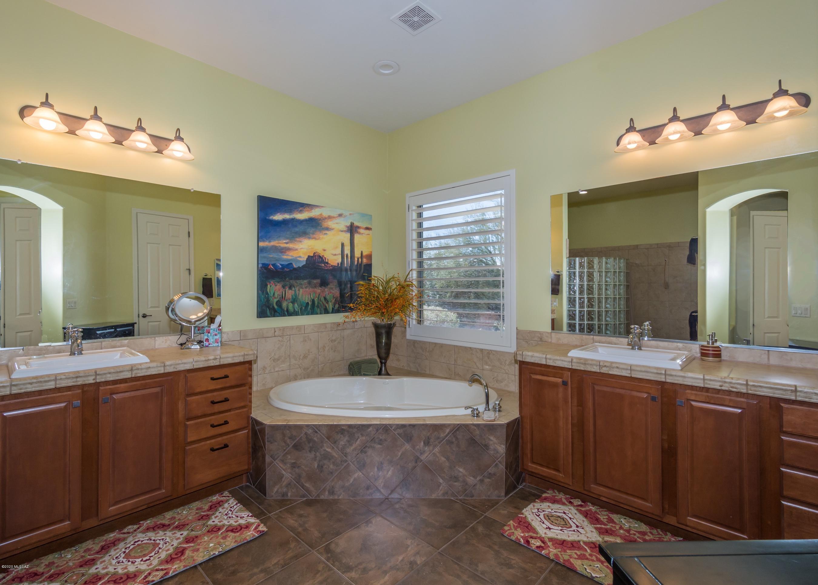 Dos Lagos at Dove Mountain (1-91) - Residential