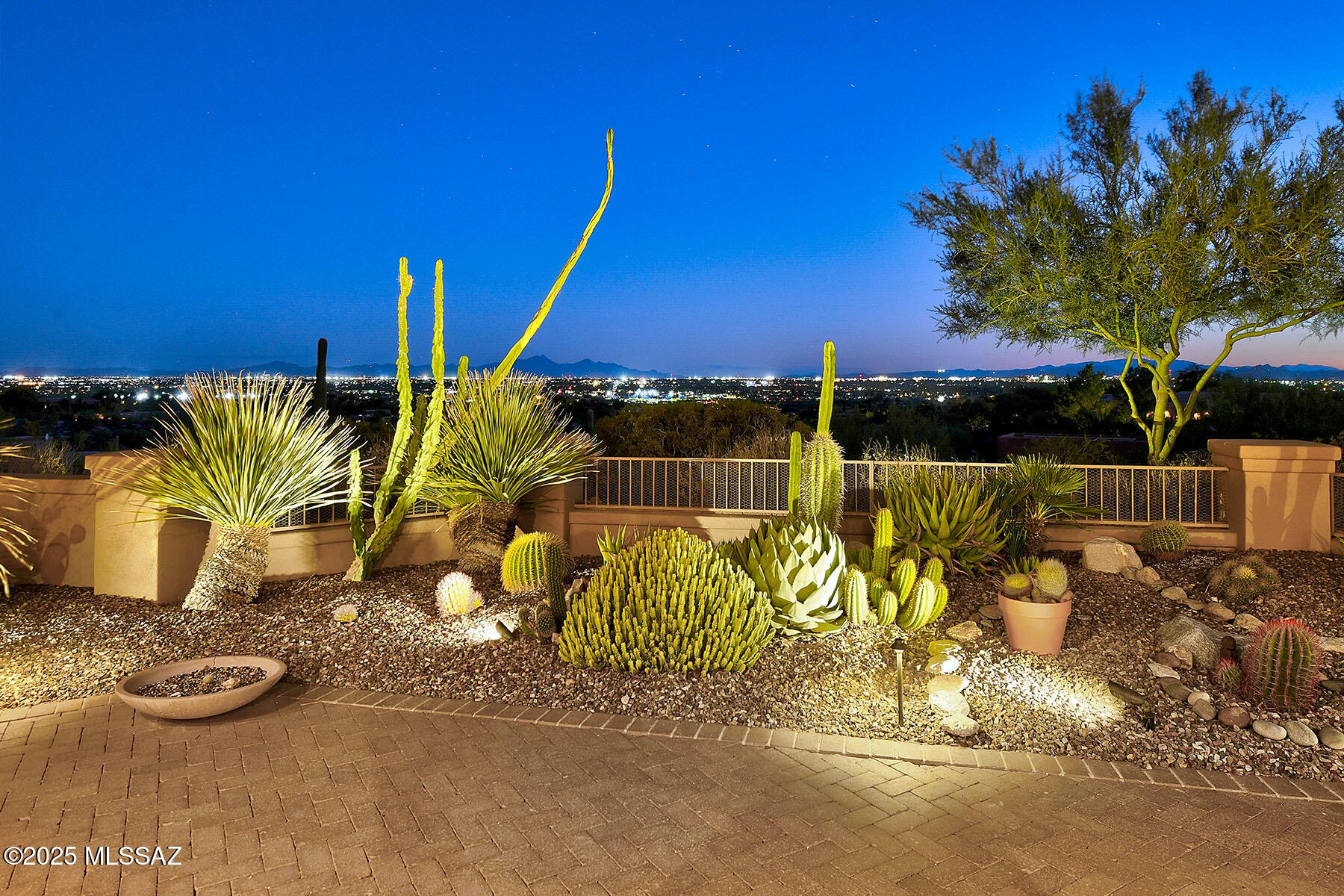 Catalina Foothills Est. NO. 10 (73-90, 119, 121, 123, 127-146) - Residential