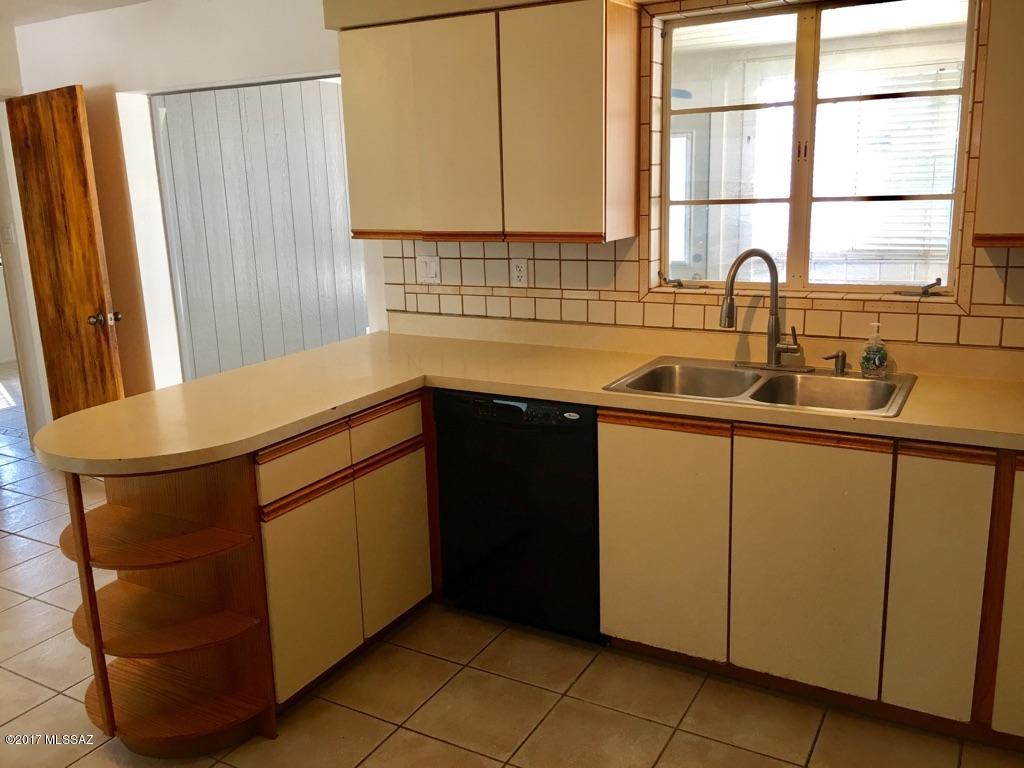 Douglas Terrace (1-69) - Residential