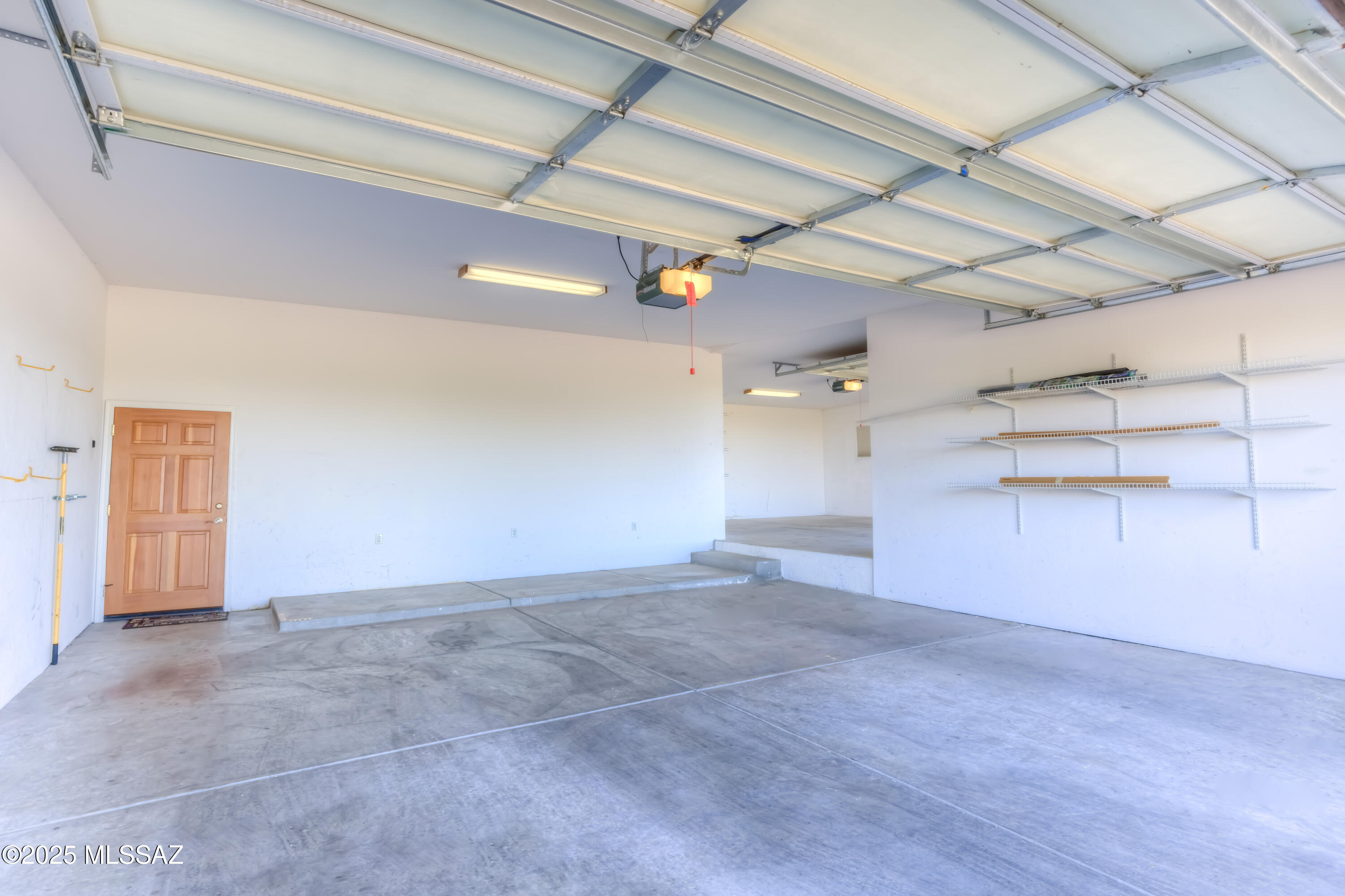 Coyote Creek (1-395) - Residential