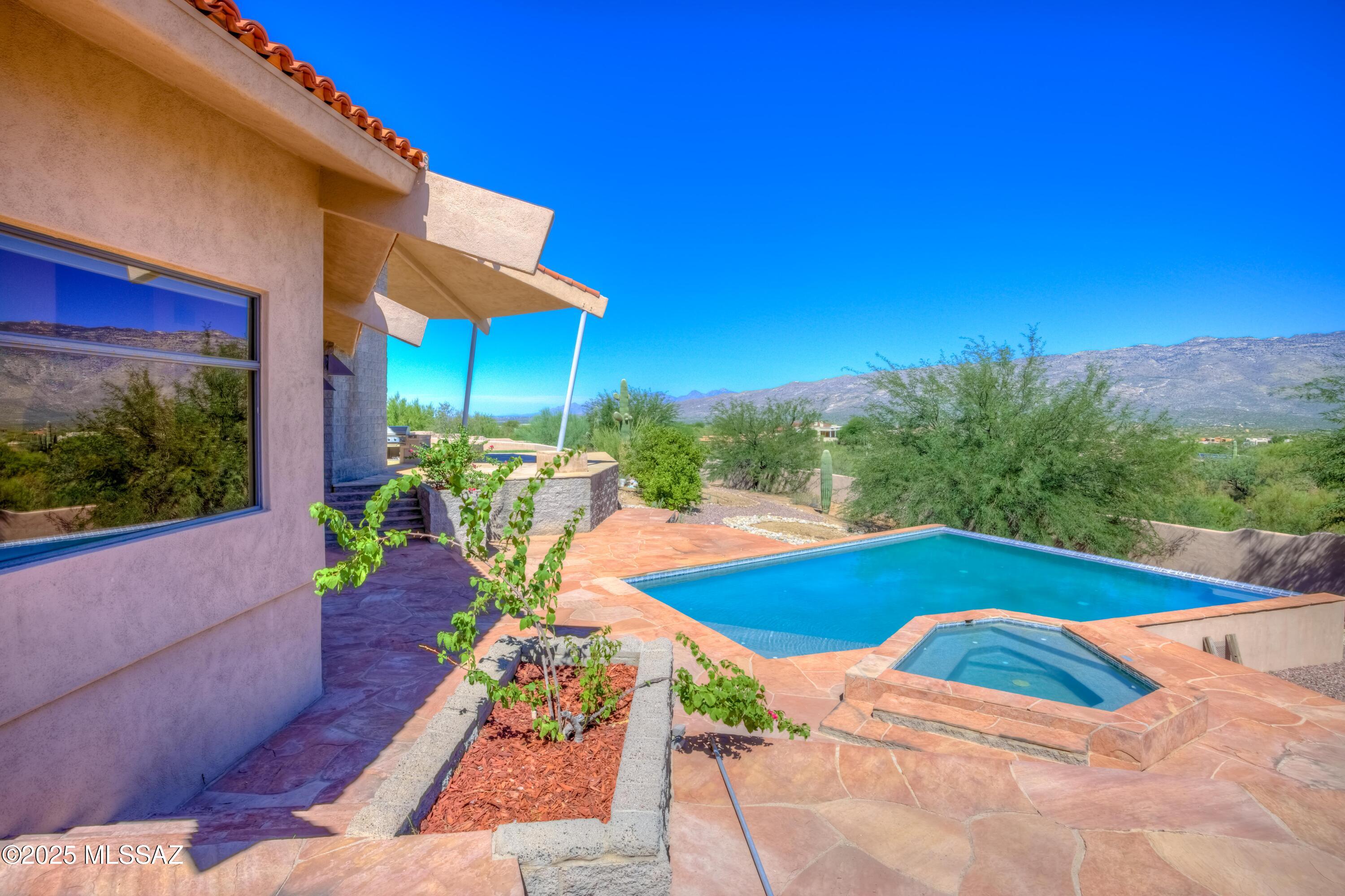Coyote Creek (1-395) - Residential