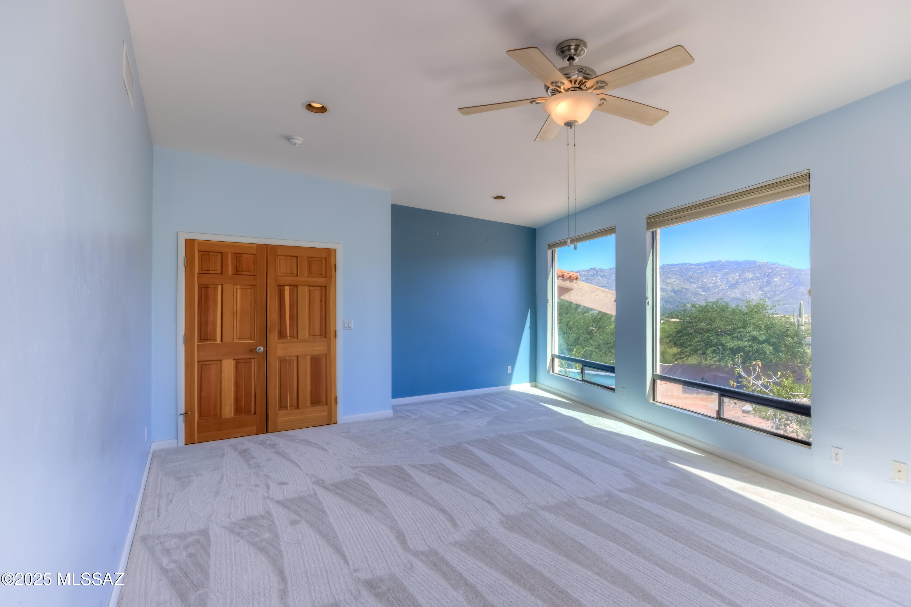 Coyote Creek (1-395) - Residential