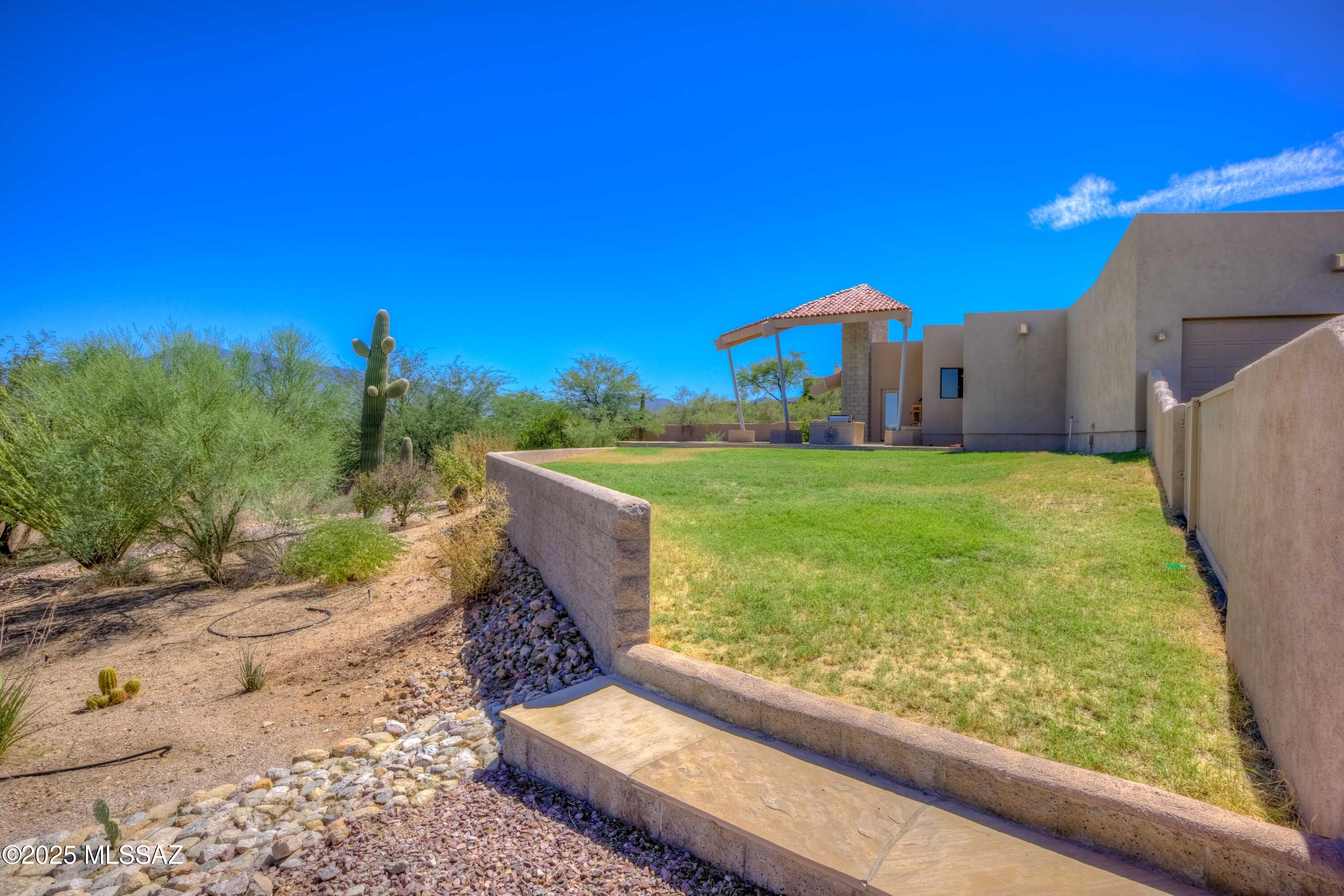 Coyote Creek (1-395) - Residential
