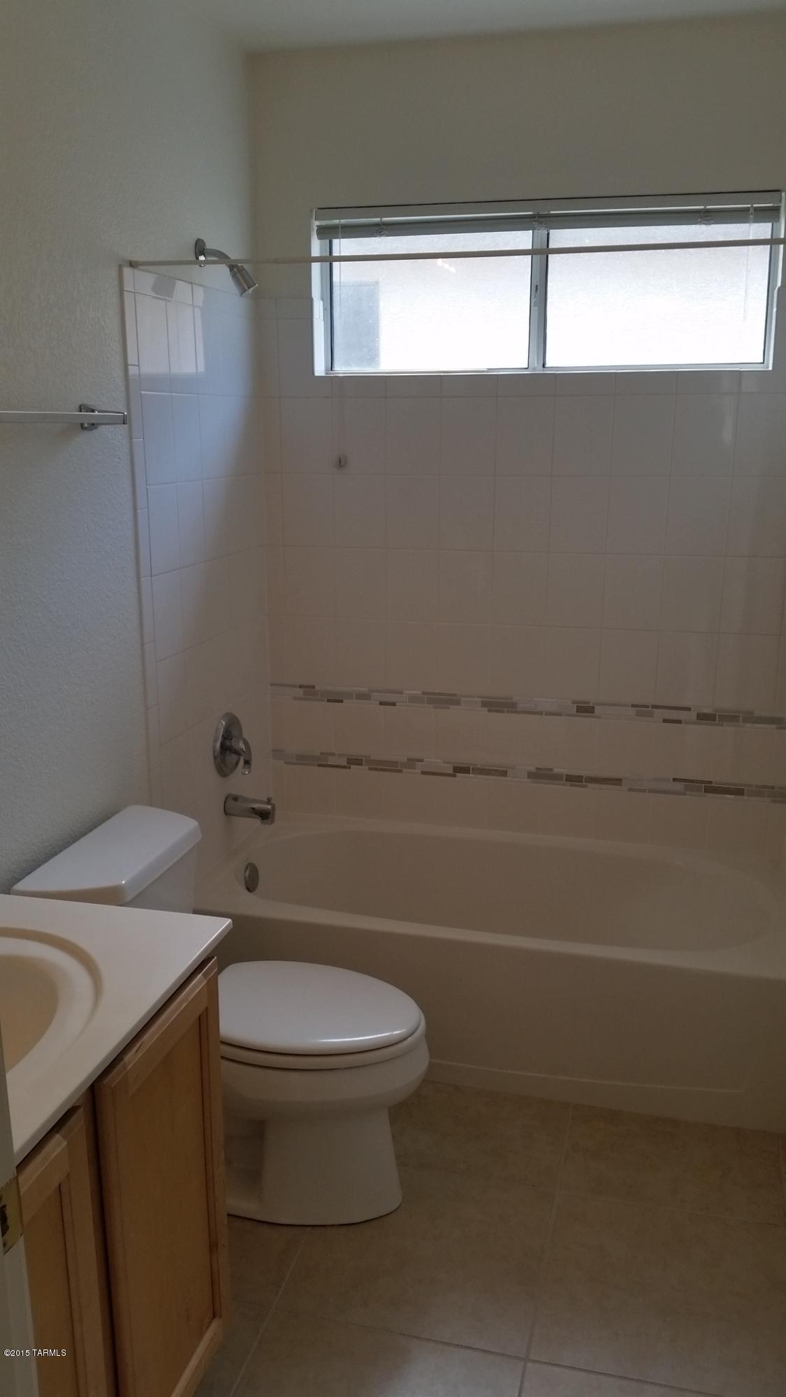 Bluffs (The) - Residential Lease