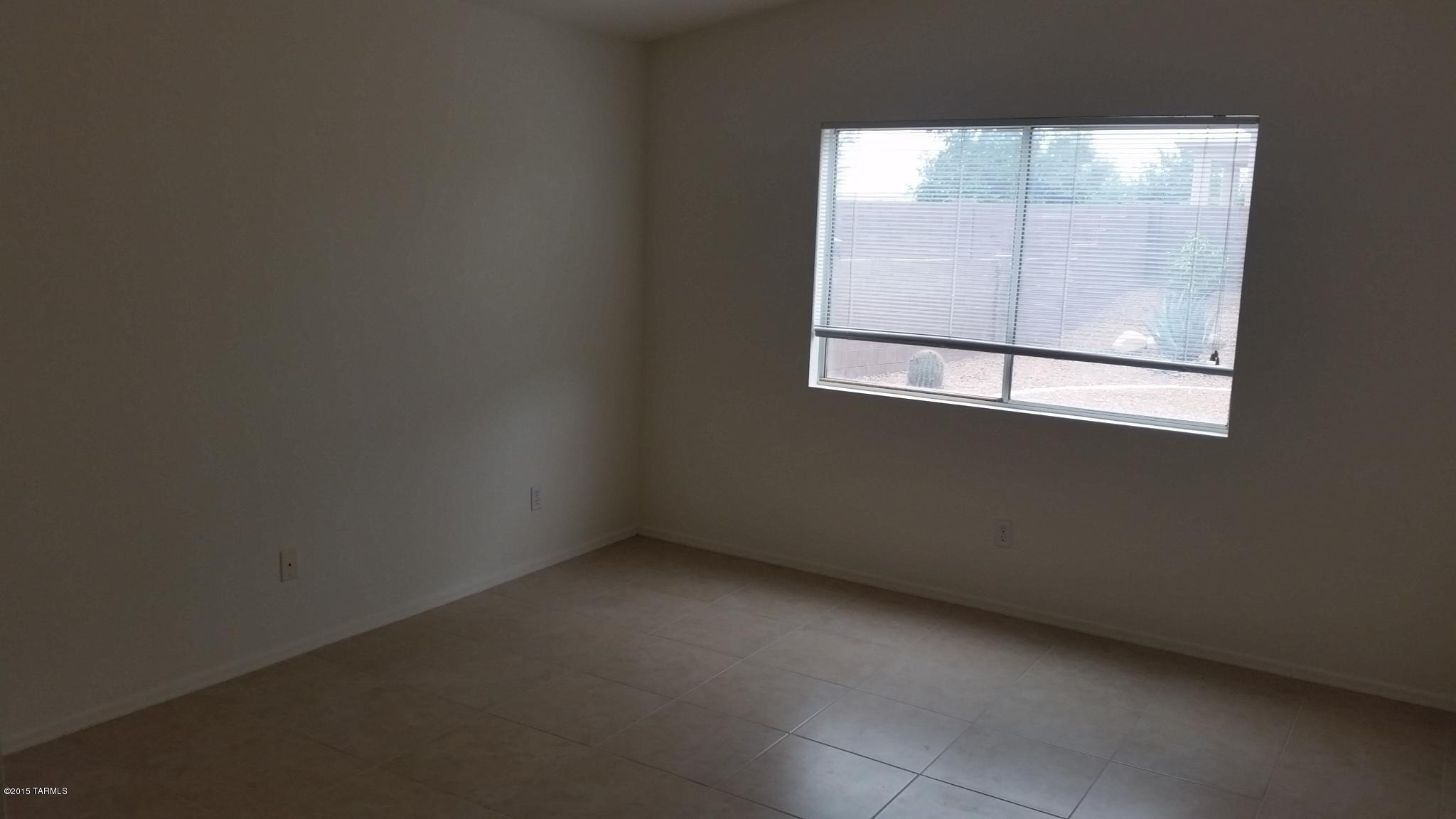 Bluffs (The) - Residential Lease
