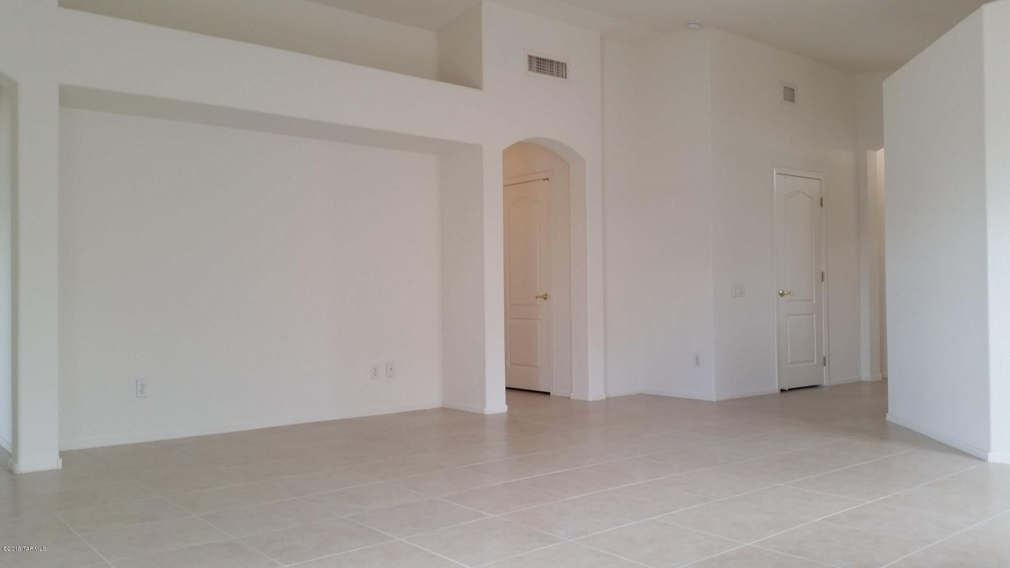 Bluffs (The) - Residential Lease