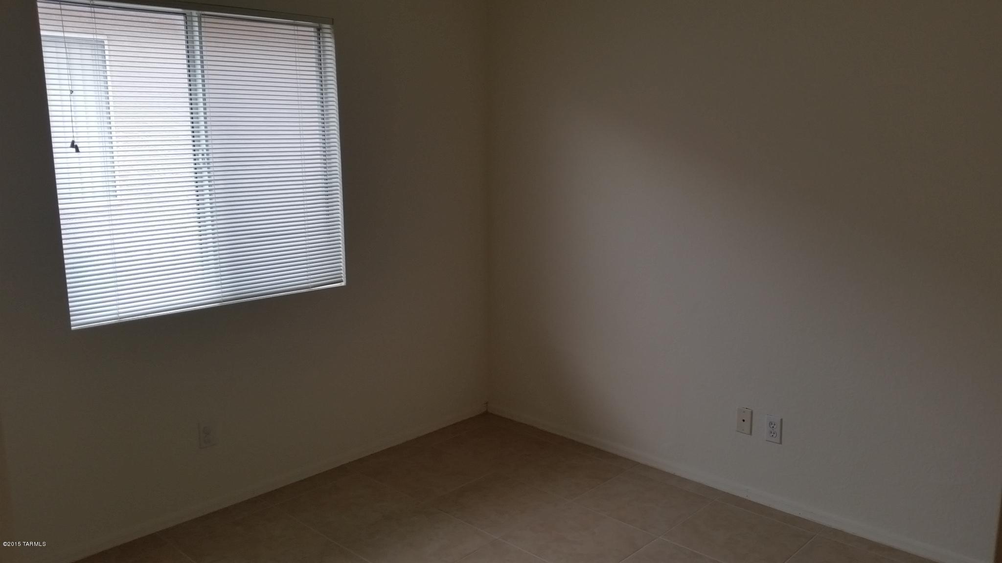 Bluffs (The) - Residential Lease