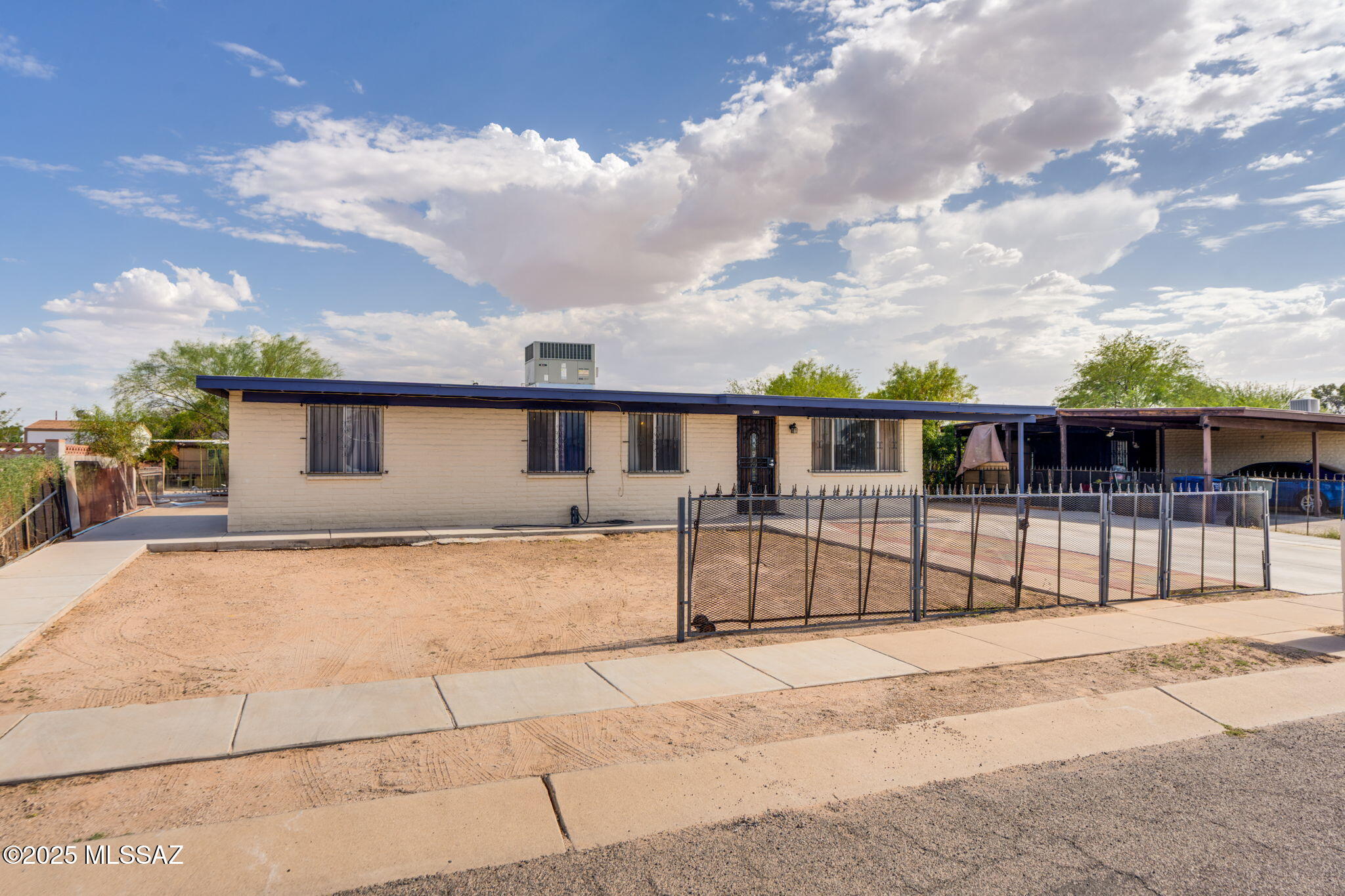 4730 S Camino De La Plaza