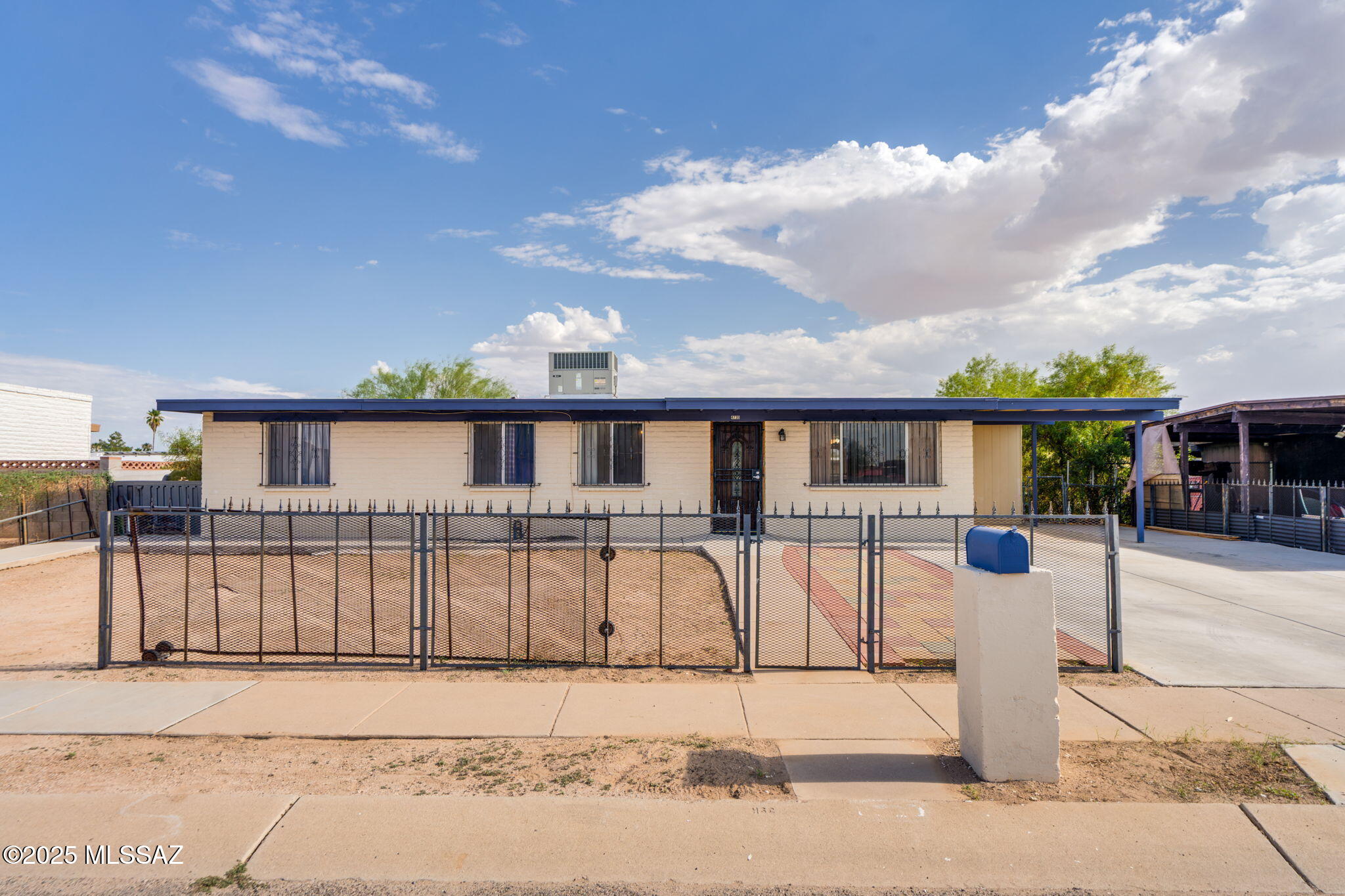 4730 S Camino De La Plaza