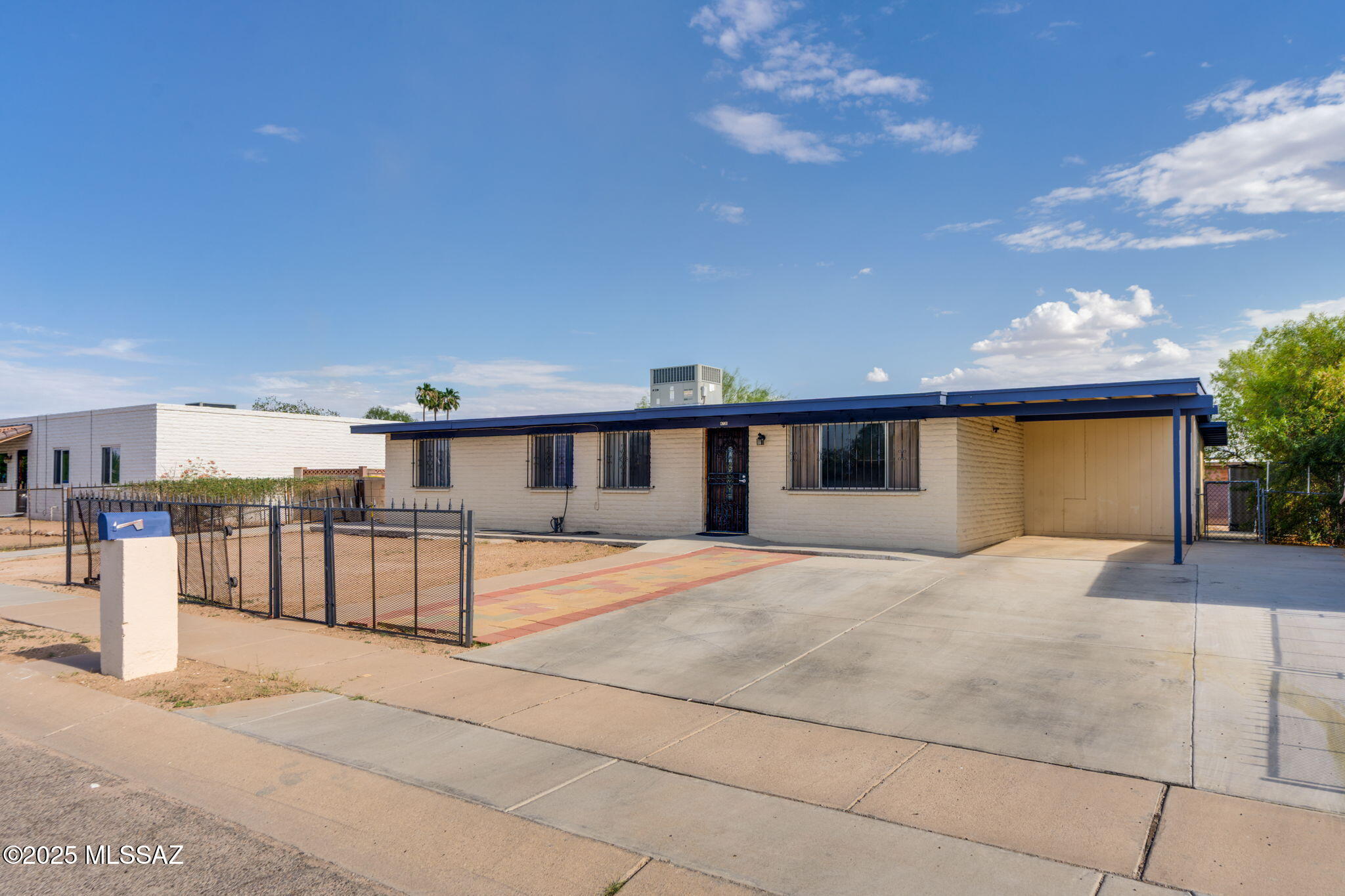 4730 S Camino De La Plaza