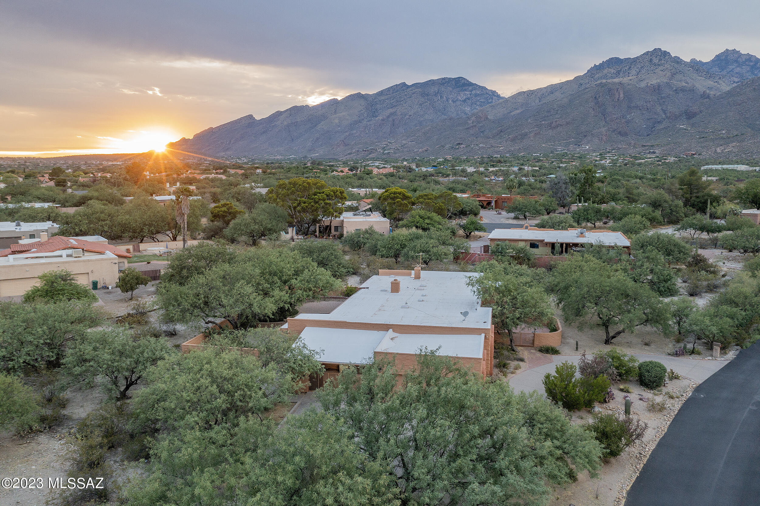 Sabino Town And Country Estates (1-77) - Residential