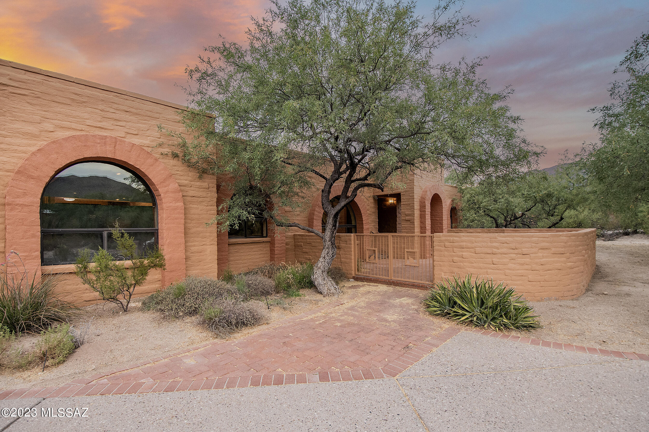 Sabino Town And Country Estates (1-77) - Residential