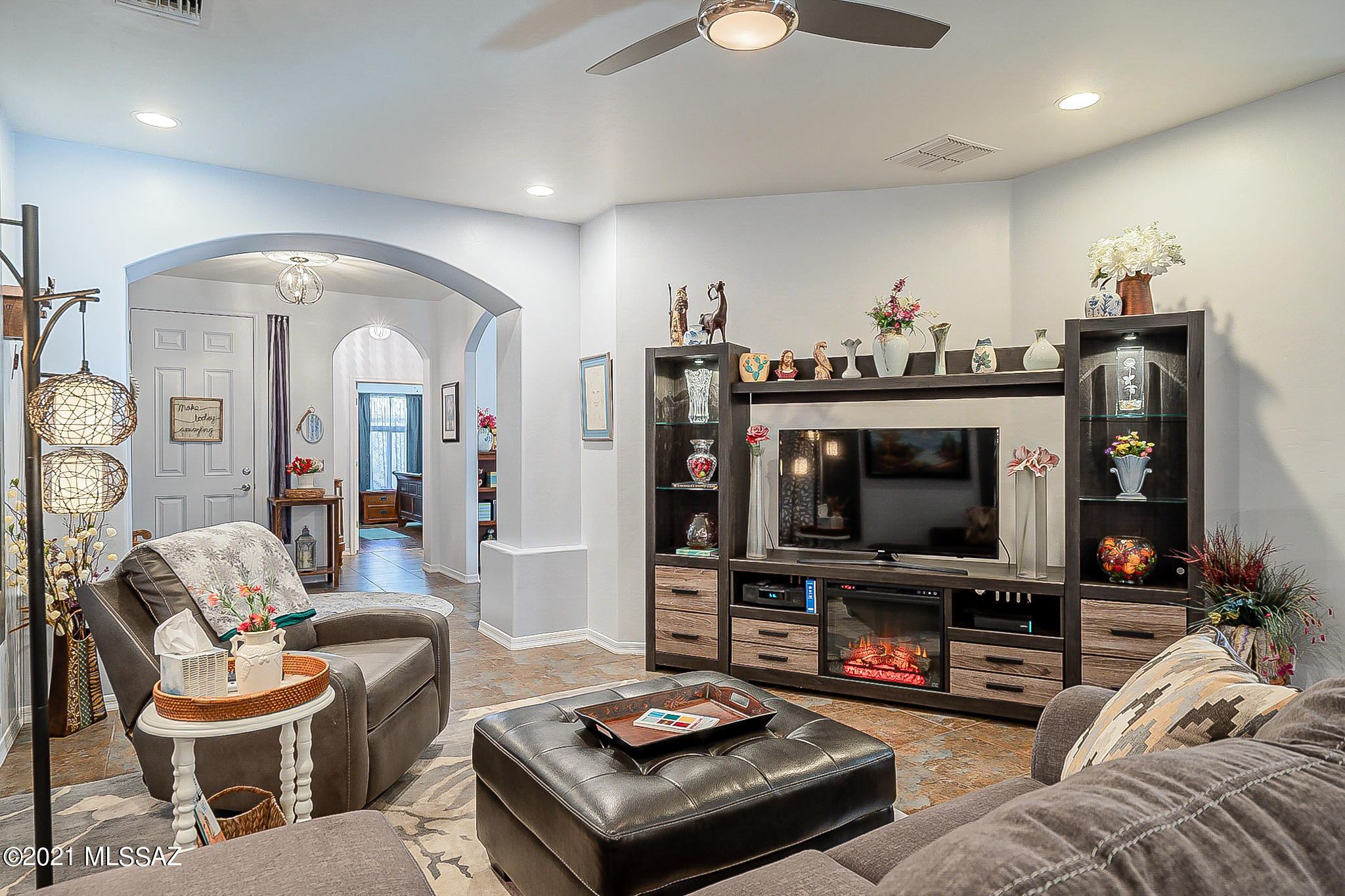 Las Campanas Village (1-111) - Residential