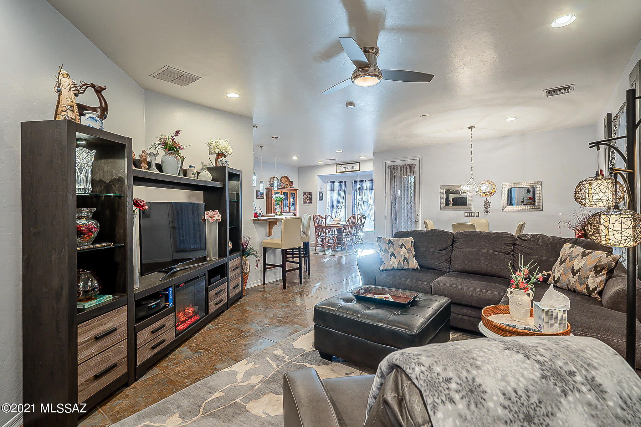Las Campanas Village (1-111) - Residential