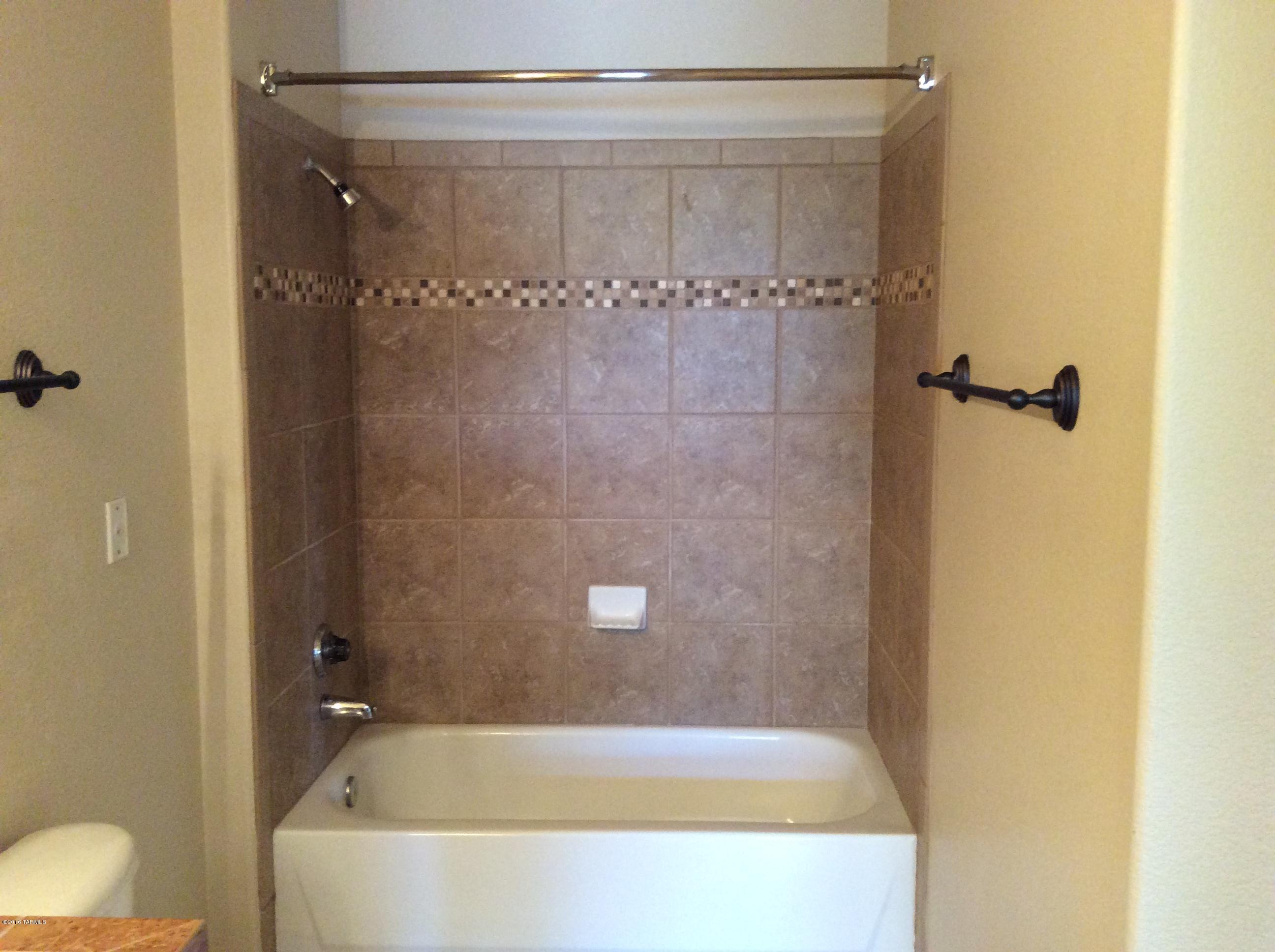 Pinnacle Canyon Condominium - Residential Lease