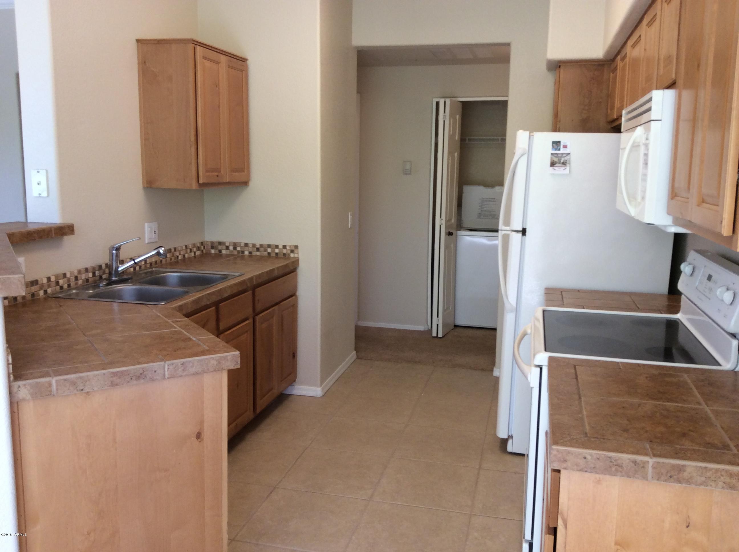 Pinnacle Canyon Condominium - Residential Lease