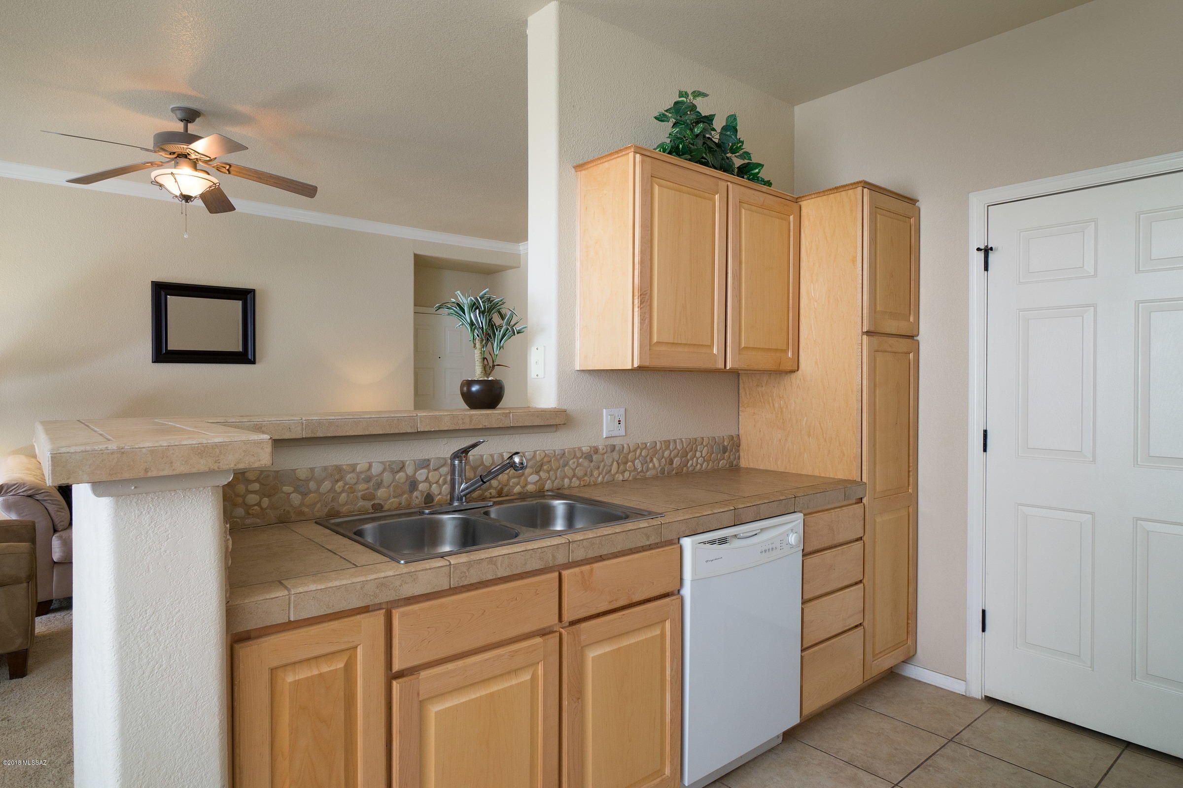 Pinnacle Canyon Condominium - Residential Lease