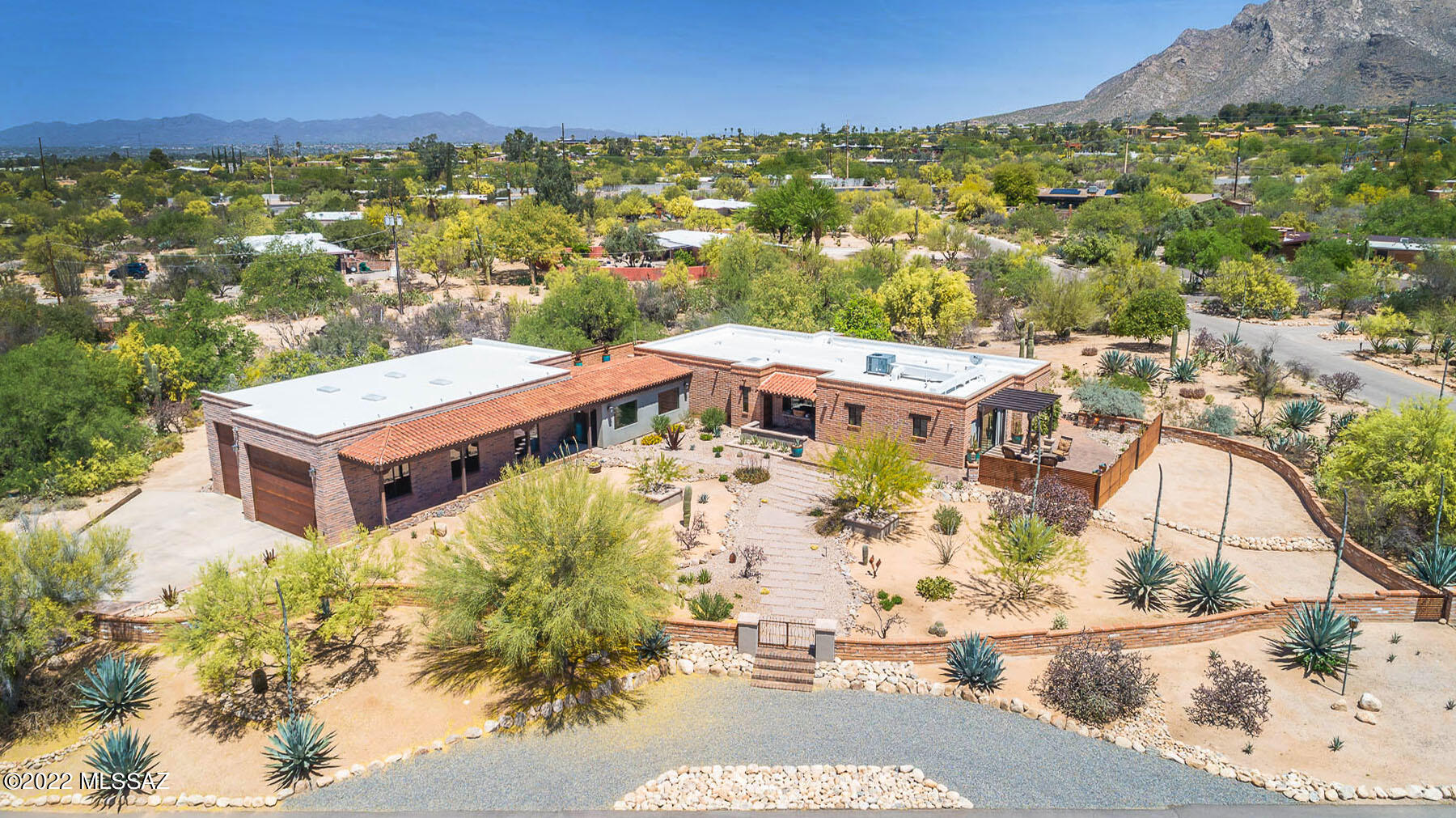 Casas Adobes Estates NO. 3-A - Residential