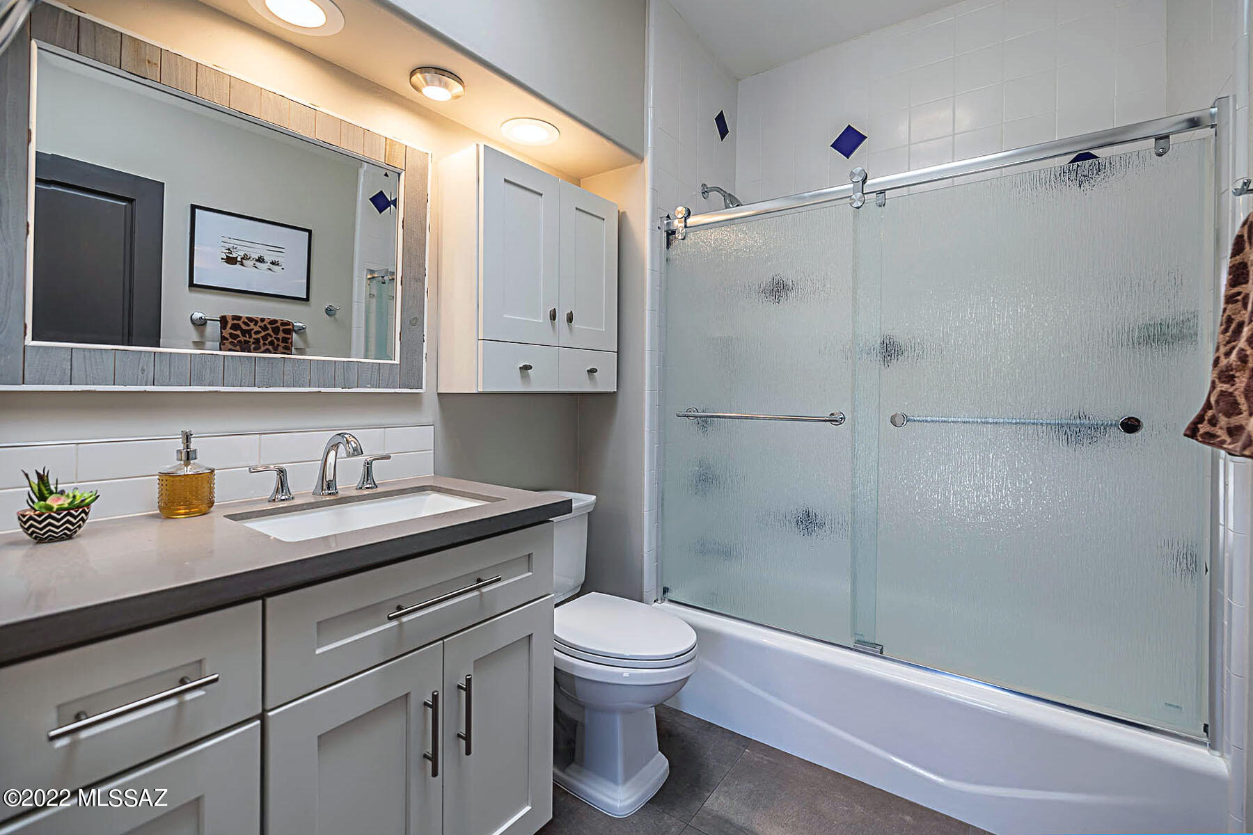 Casas Adobes Estates NO. 3-A - Residential