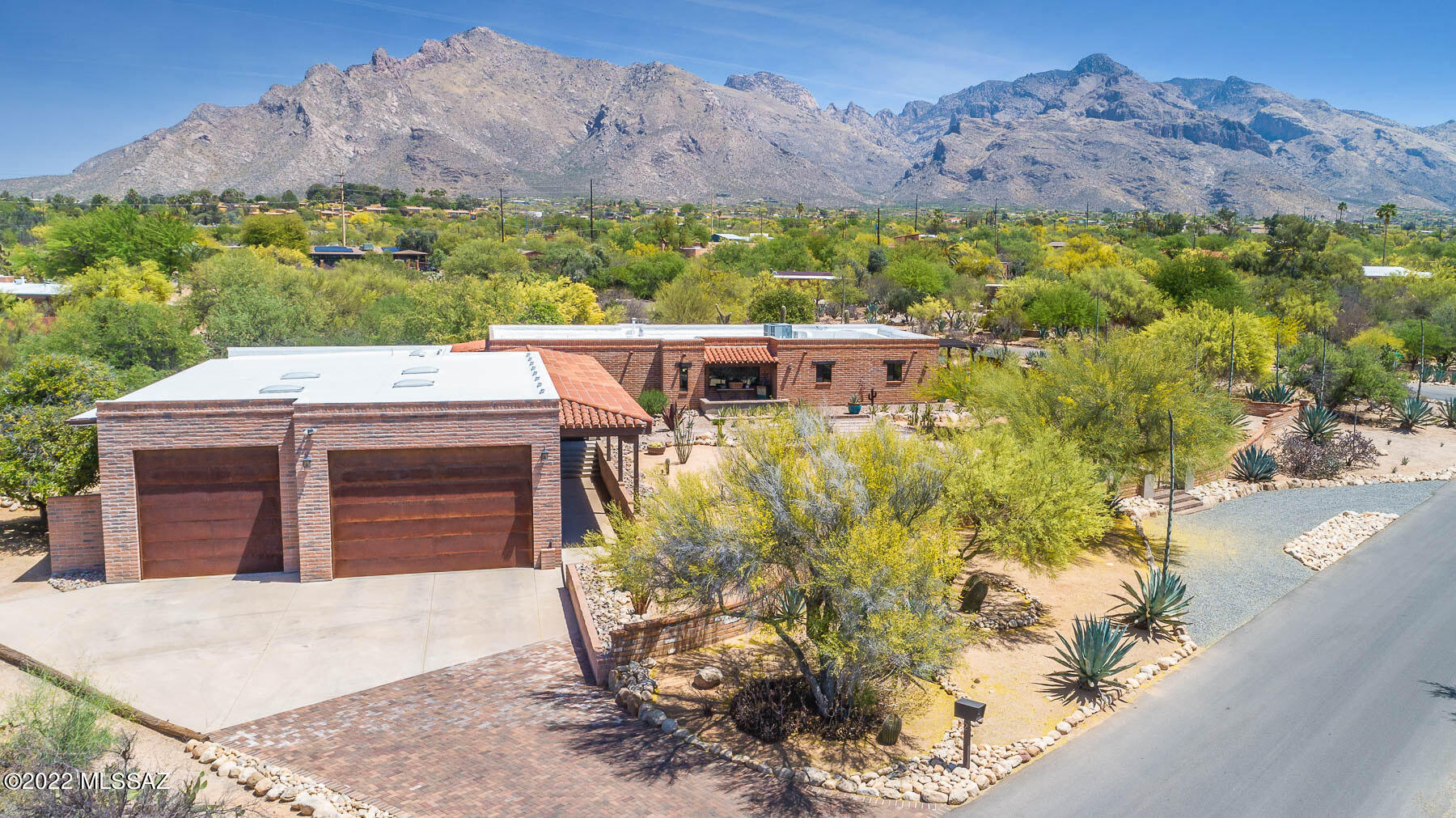 Casas Adobes Estates NO. 3-A - Residential