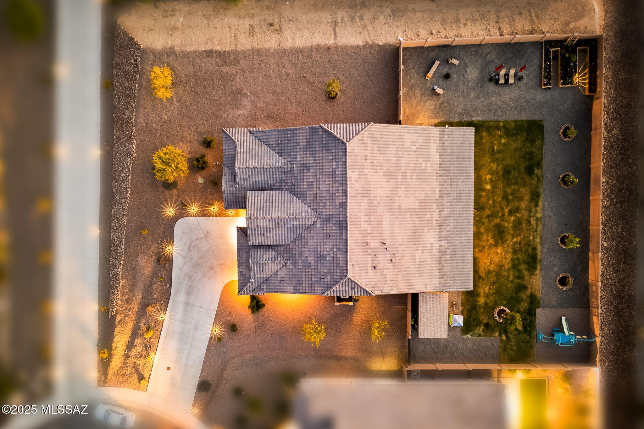 Twin Peaks and Lambert Lane - Residential