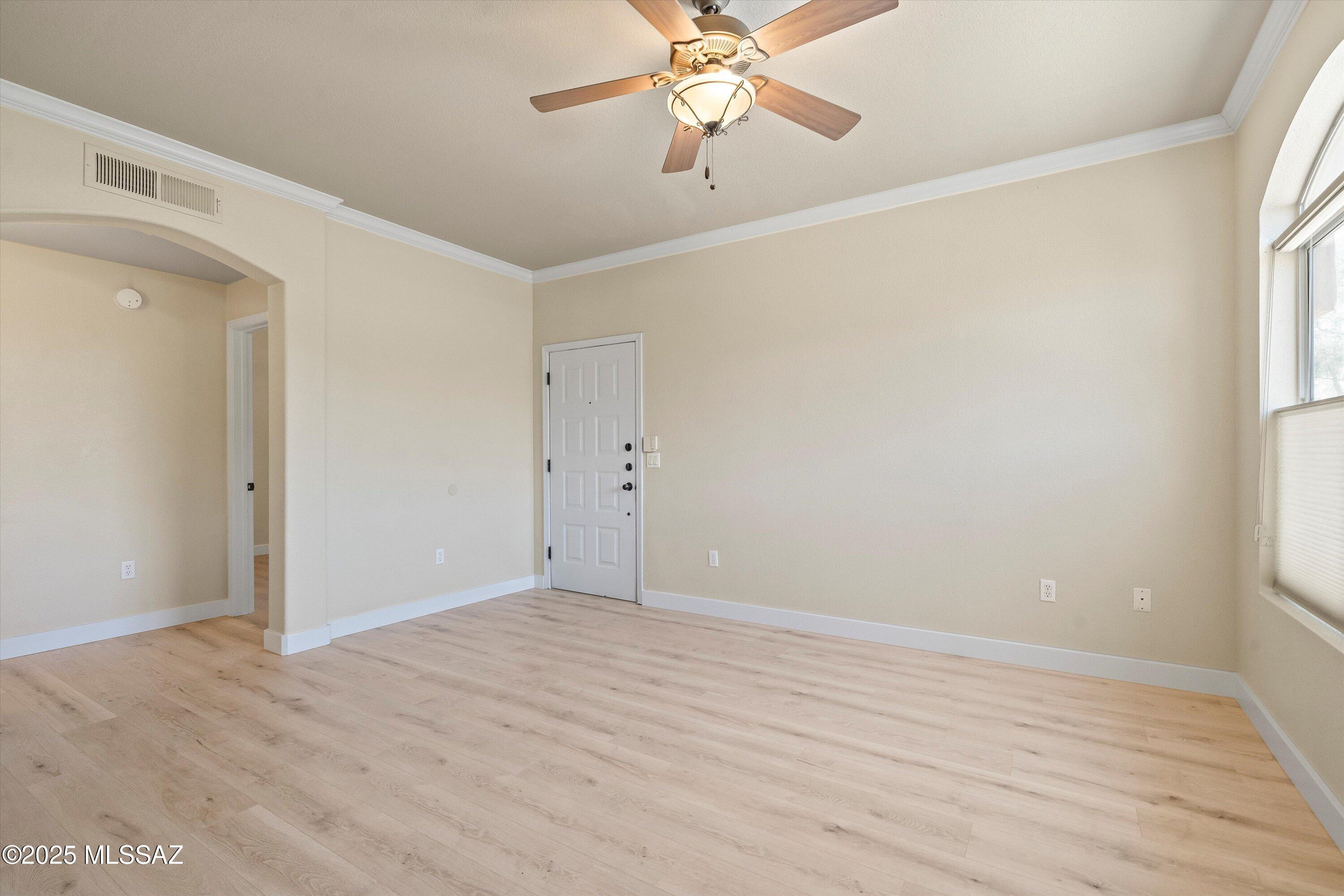 7050 E Sunrise Drive 7104