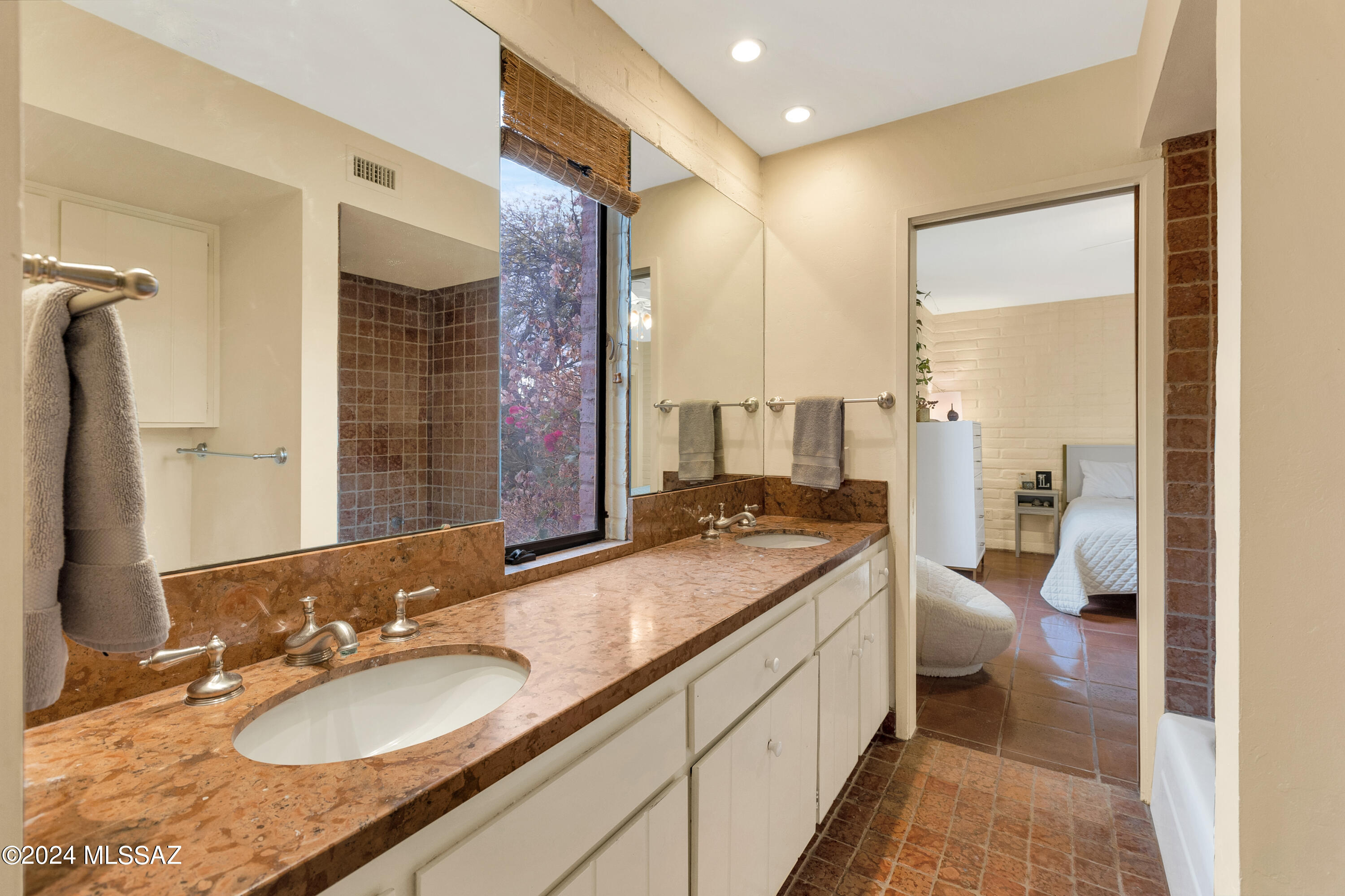 Catalina Foothills Estates NO. 7 (44-120) - Residential