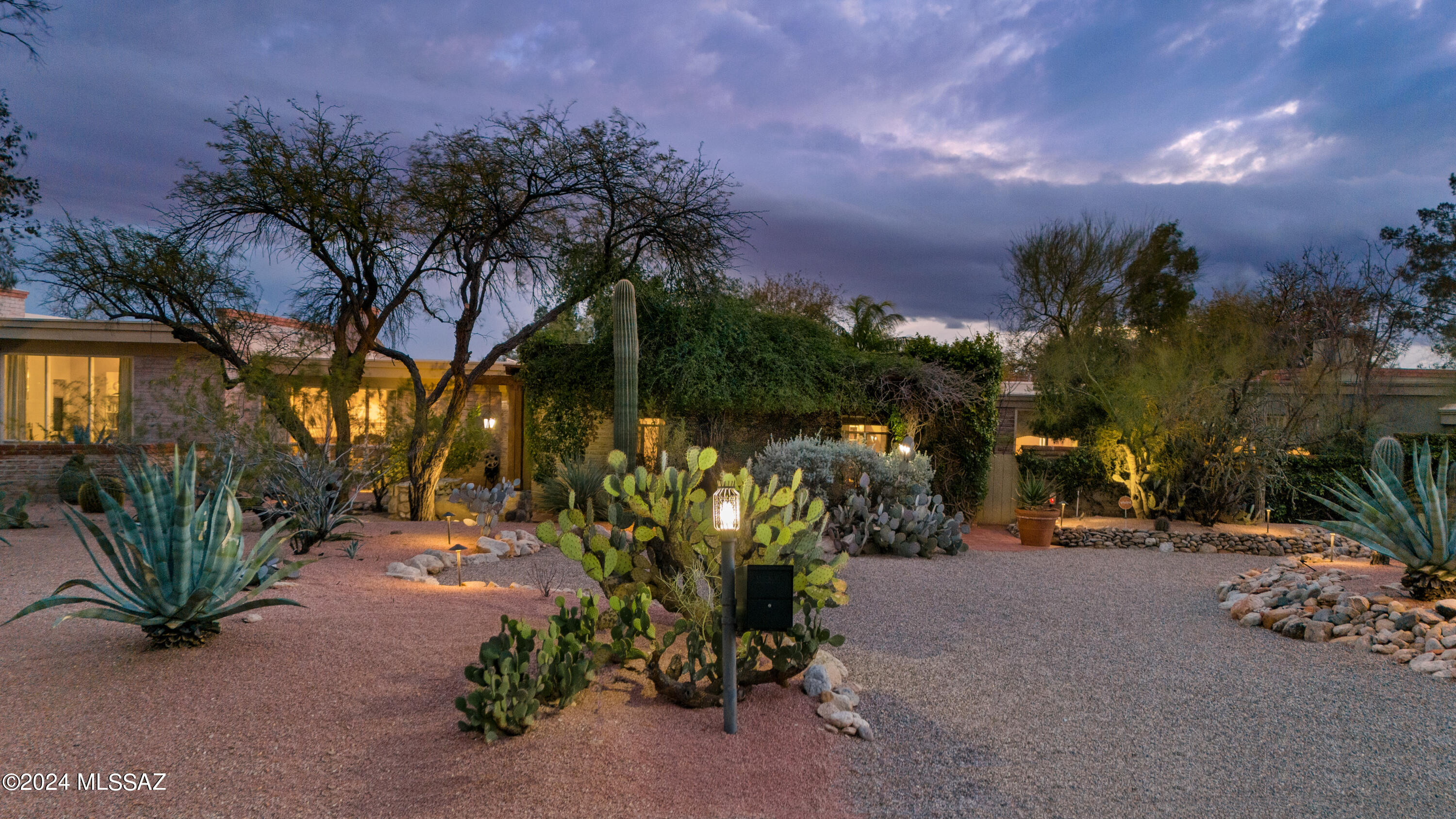 Catalina Foothills Estates NO. 7 (44-120) - Residential