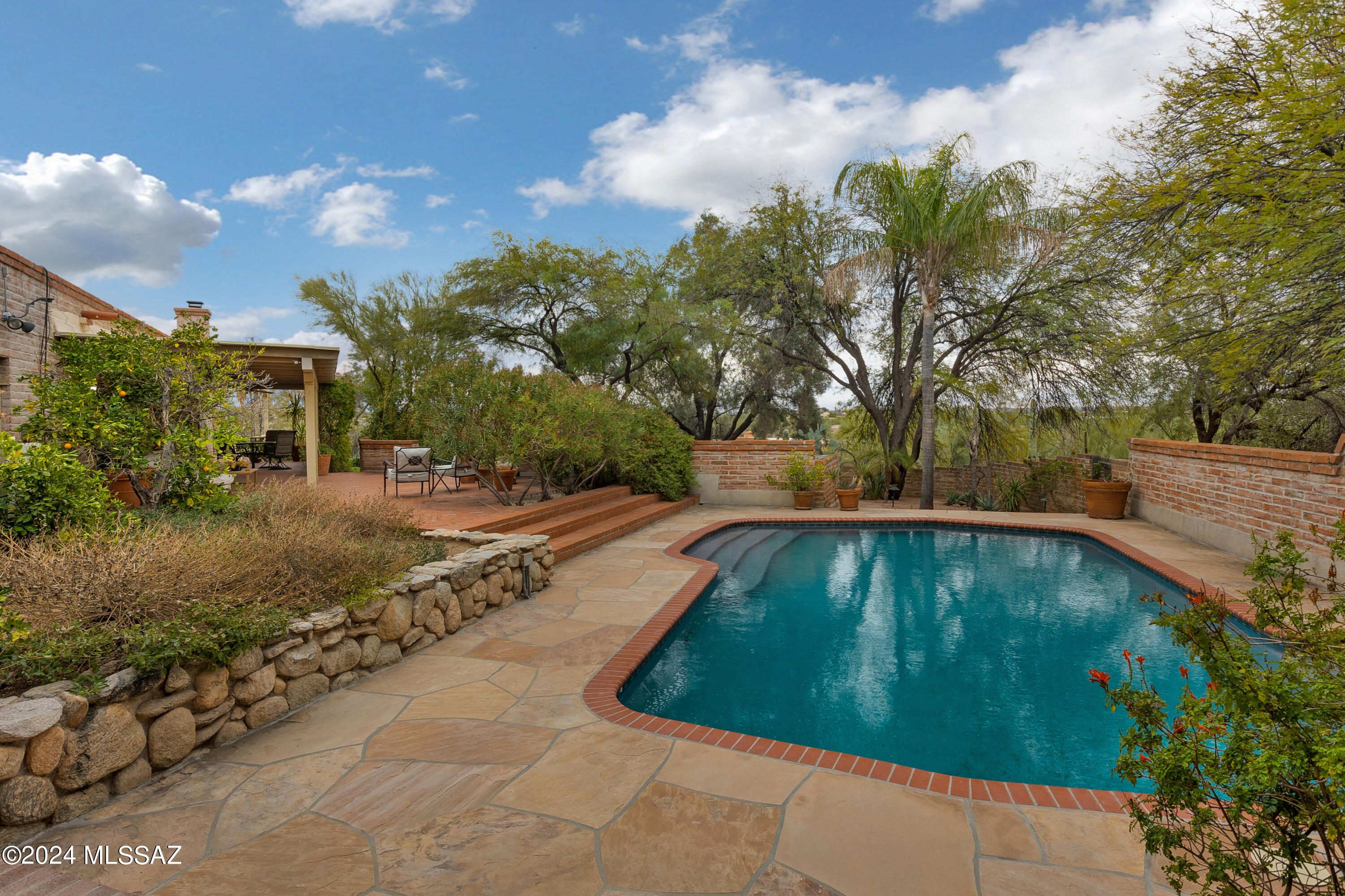 Catalina Foothills Estates NO. 7 (44-120) - Residential