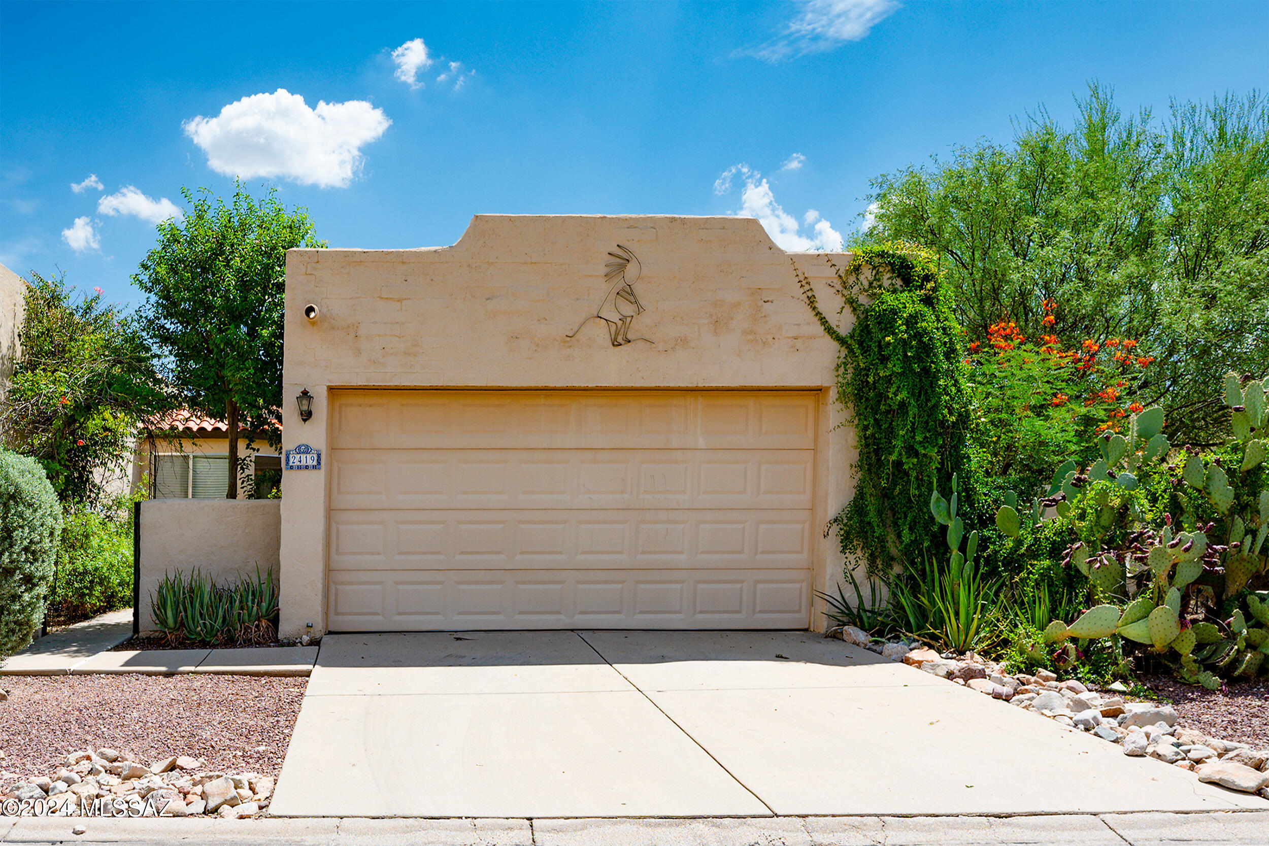 View Tucson, AZ 85745 townhome