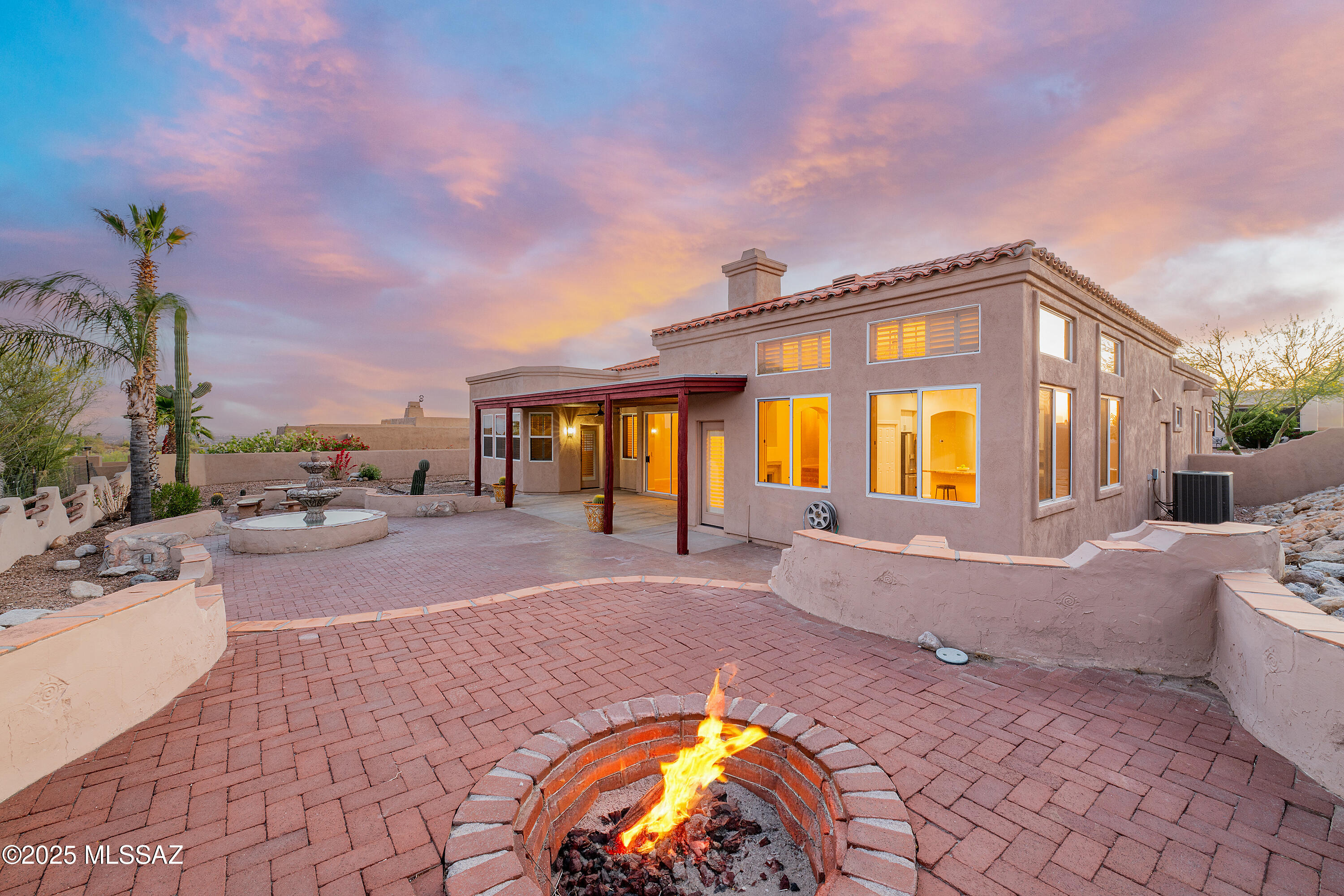 5538 N Crescent Hill Place