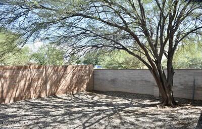 Tucson, Arizona 85705, United States, 3 Bedrooms Bedrooms, ,2 BathroomsBathrooms,Residential,Pending,18350