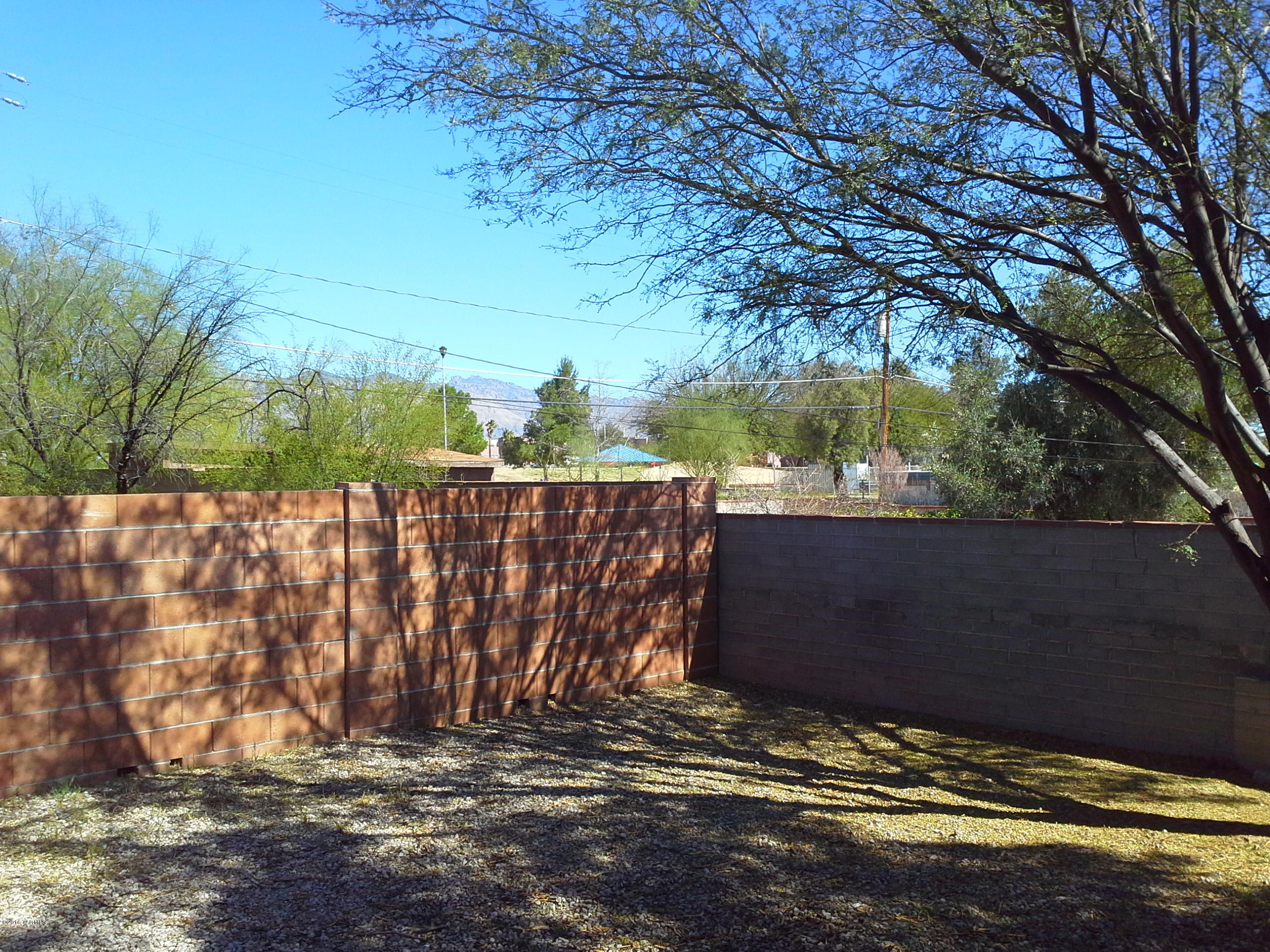 Tucson, Arizona 85705, United States, 3 Bedrooms Bedrooms, ,2 BathroomsBathrooms,Residential,Pending,18350