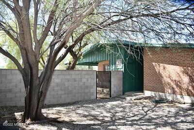 Tucson, Arizona 85705, United States, 3 Bedrooms Bedrooms, ,2 BathroomsBathrooms,Residential,Pending,18350