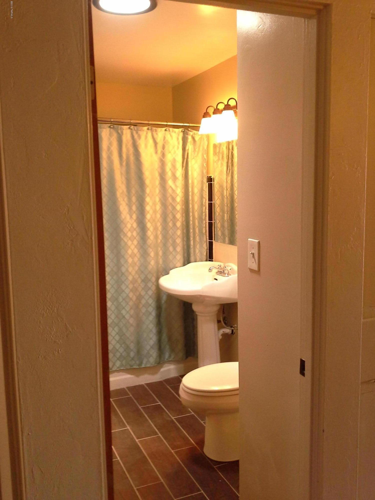 Tucson, Arizona 85705, United States, 3 Bedrooms Bedrooms, ,2 BathroomsBathrooms,Residential,Pending,18350