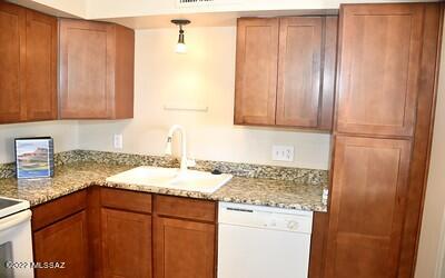 Tucson, Arizona 85705, United States, 3 Bedrooms Bedrooms, ,2 BathroomsBathrooms,Residential,Pending,18350