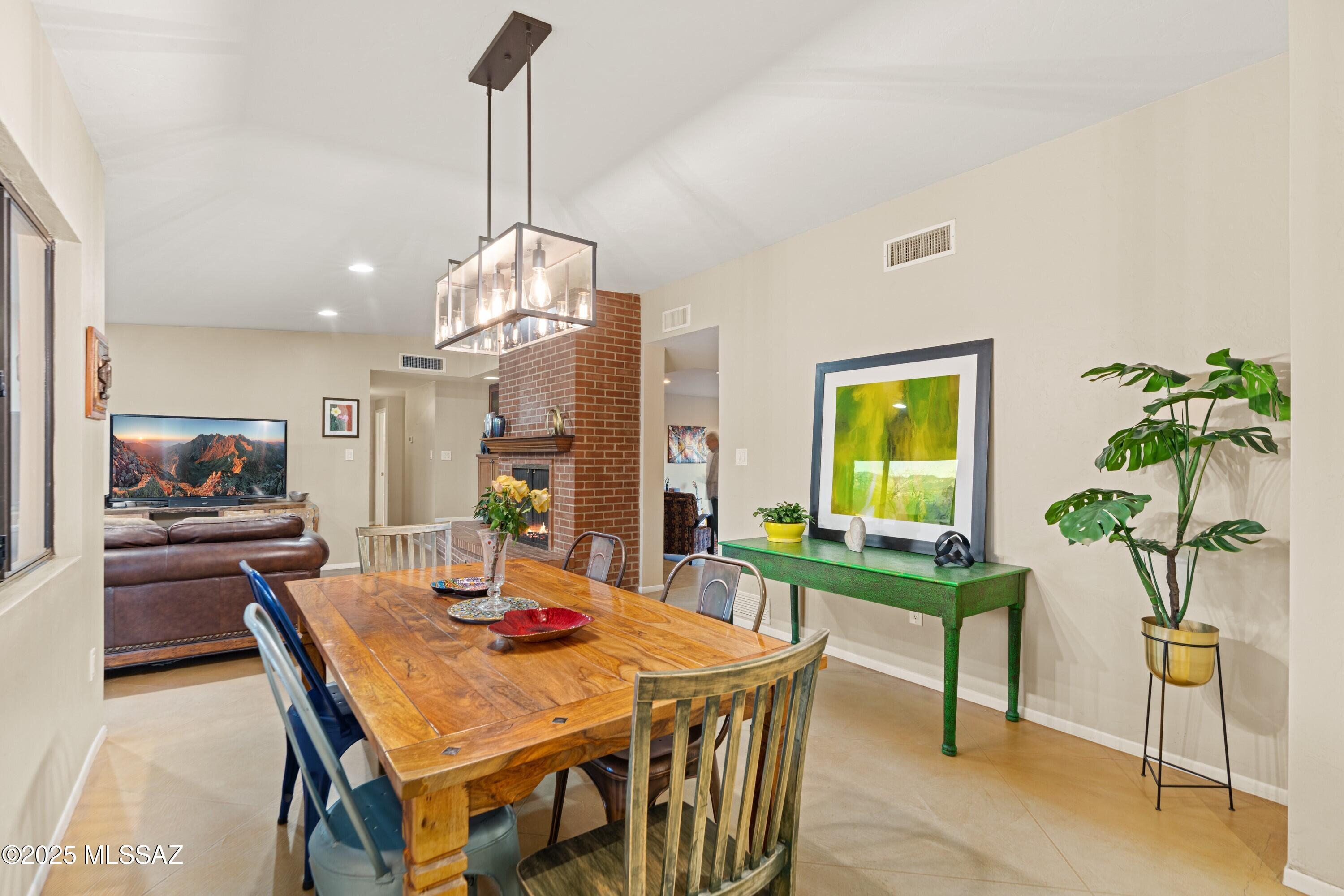 Country Club Estates NO. 3 (1-25) - Residential