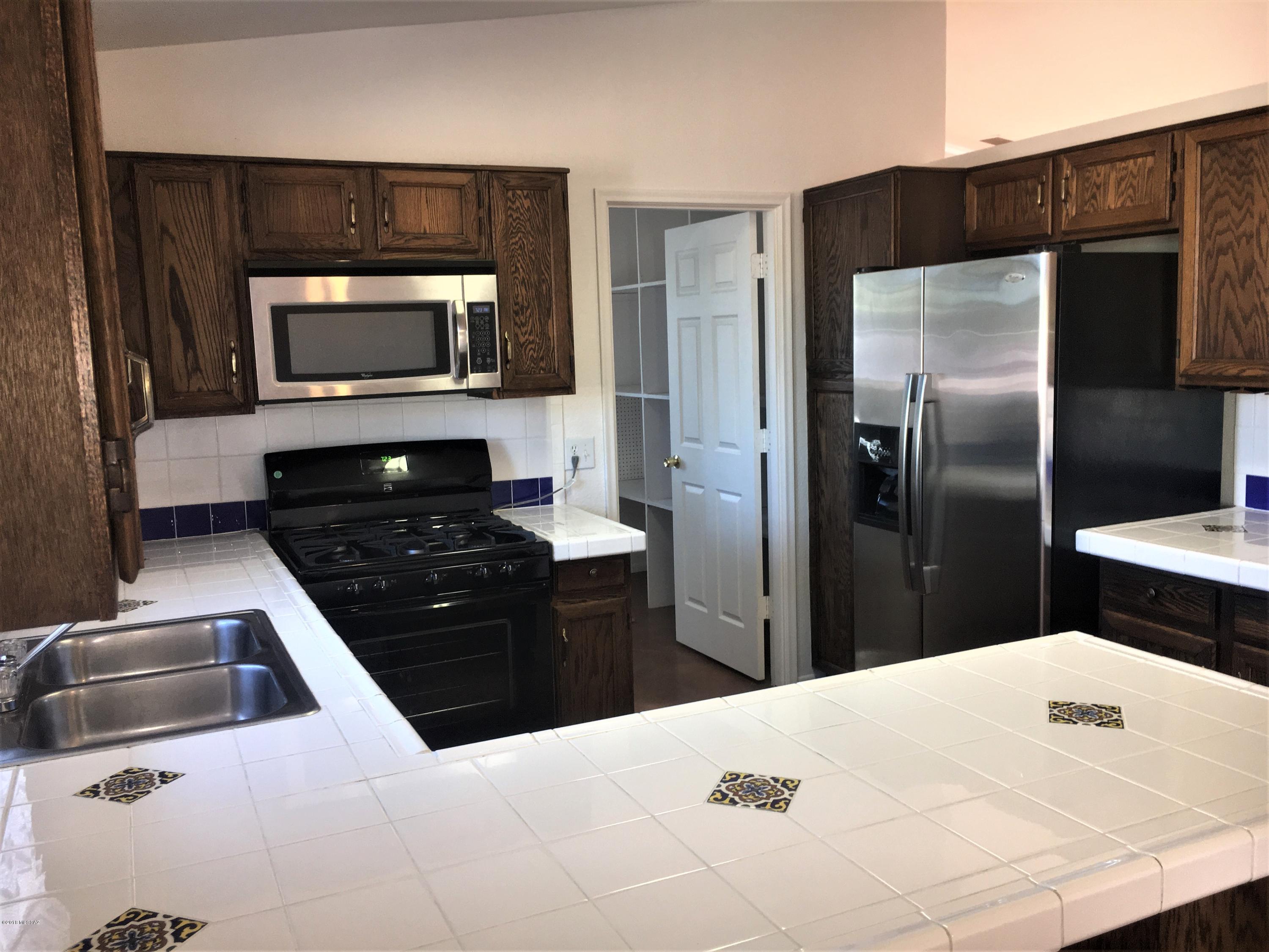 Heritage Hills II (1-221) - Residential Lease