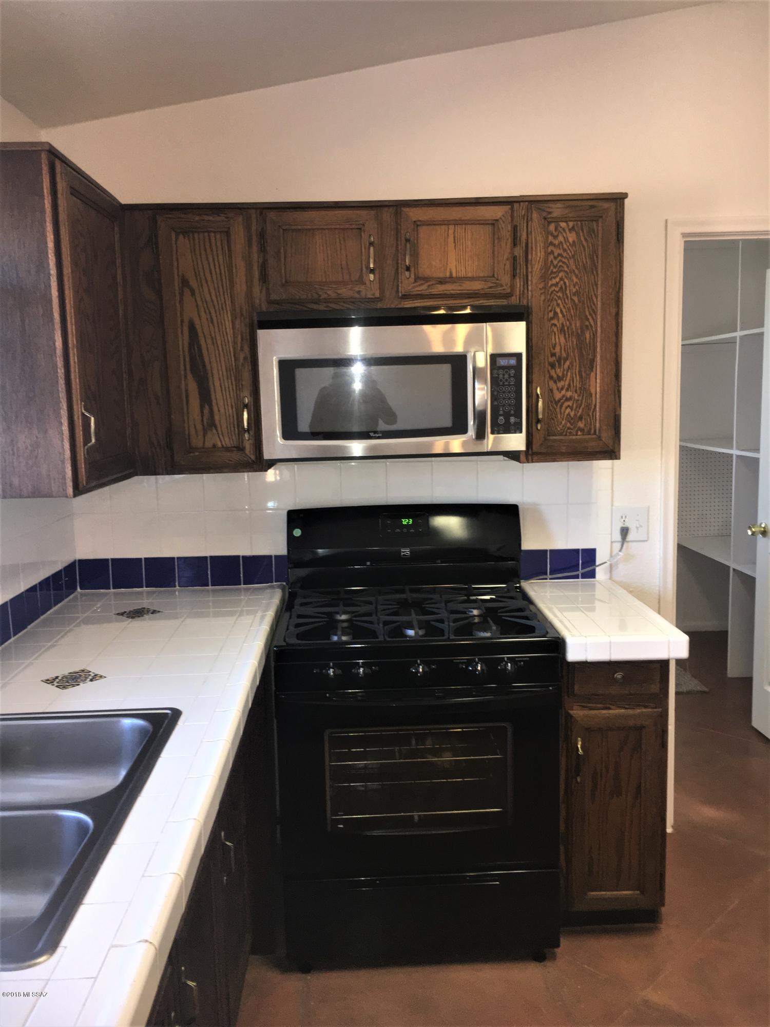 Heritage Hills II (1-221) - Residential Lease