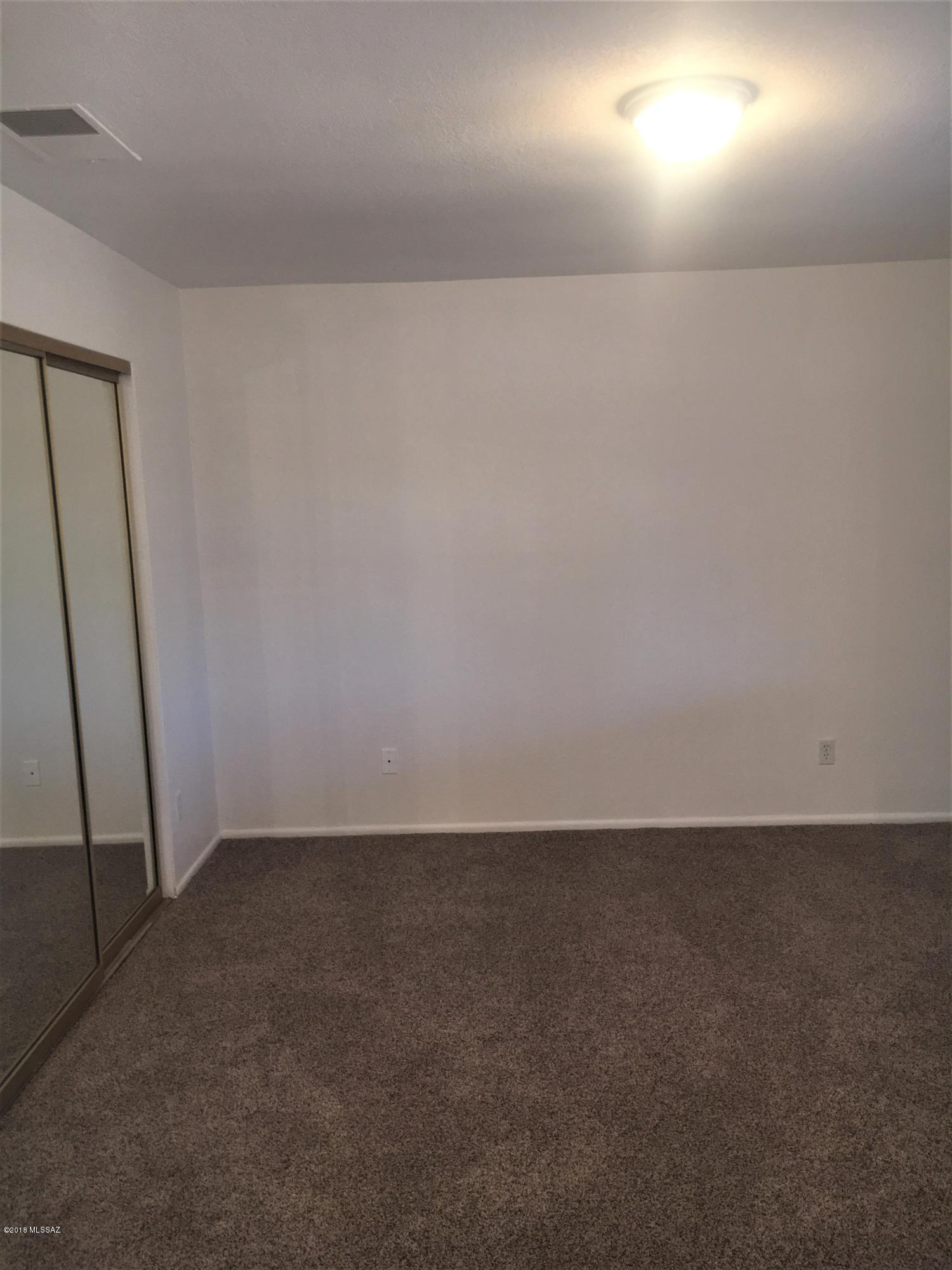 Heritage Hills II (1-221) - Residential Lease