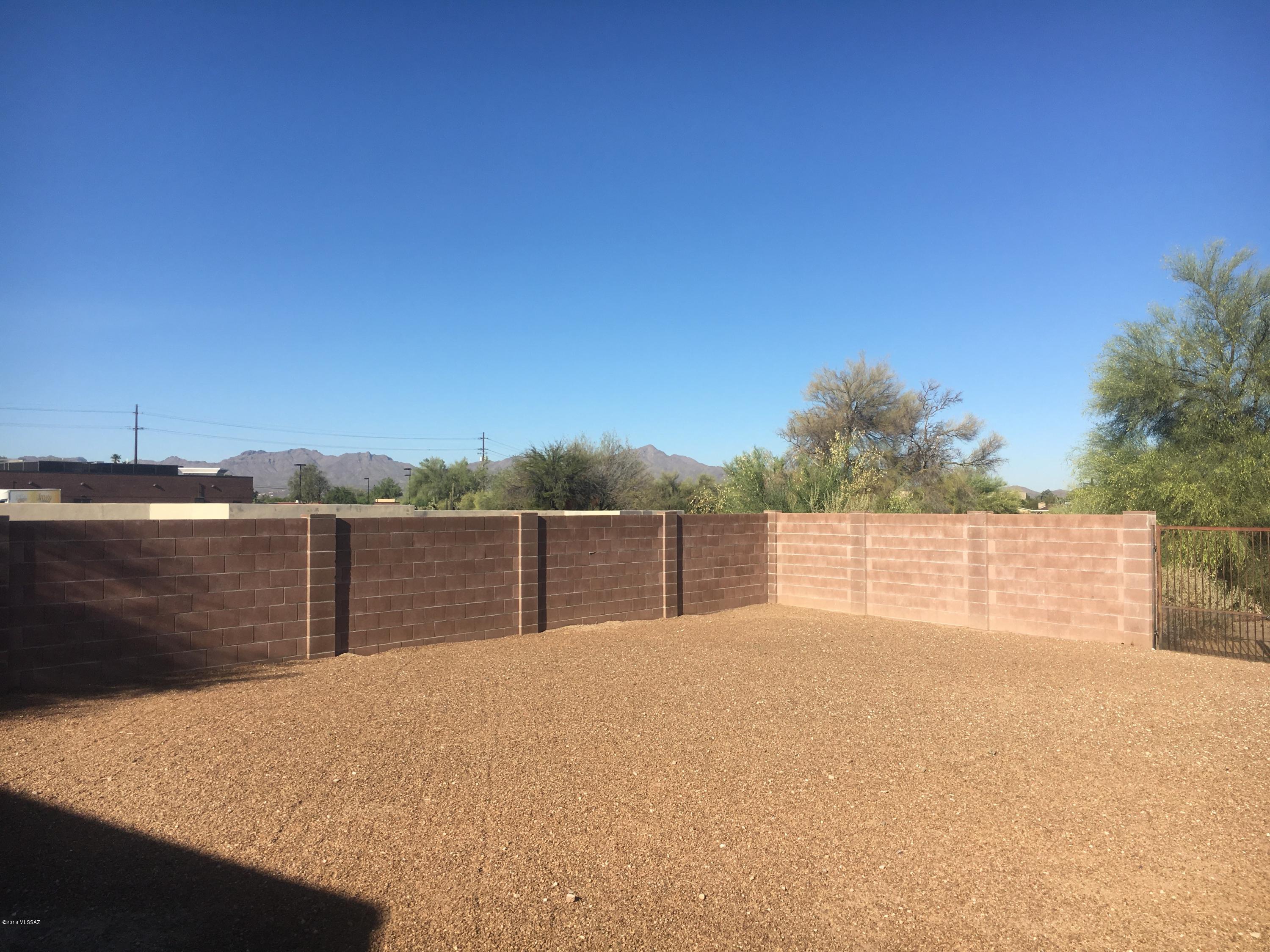 Heritage Hills II (1-221) - Residential Lease