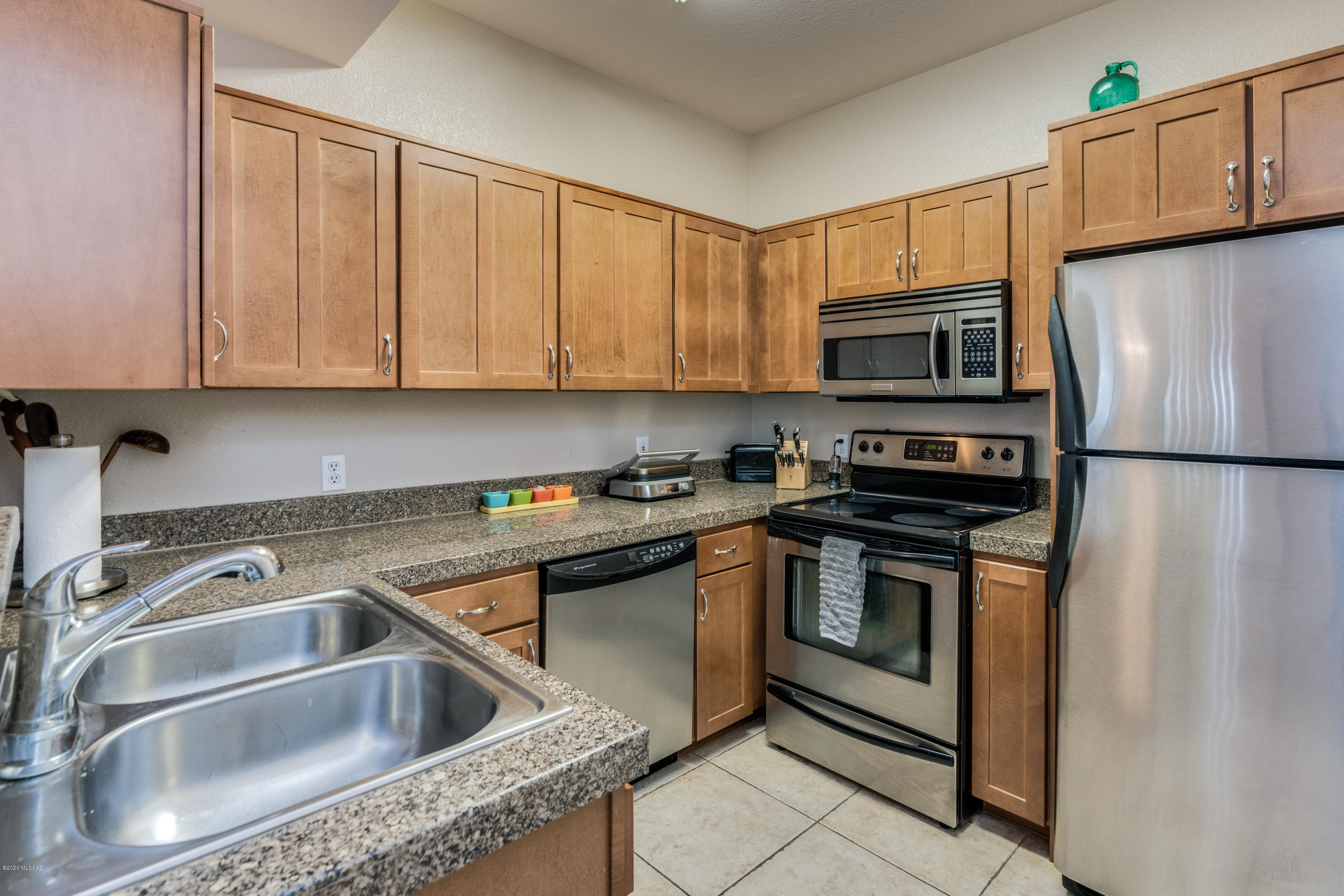 The Boulders at La Reserve Condominiums - Residential
