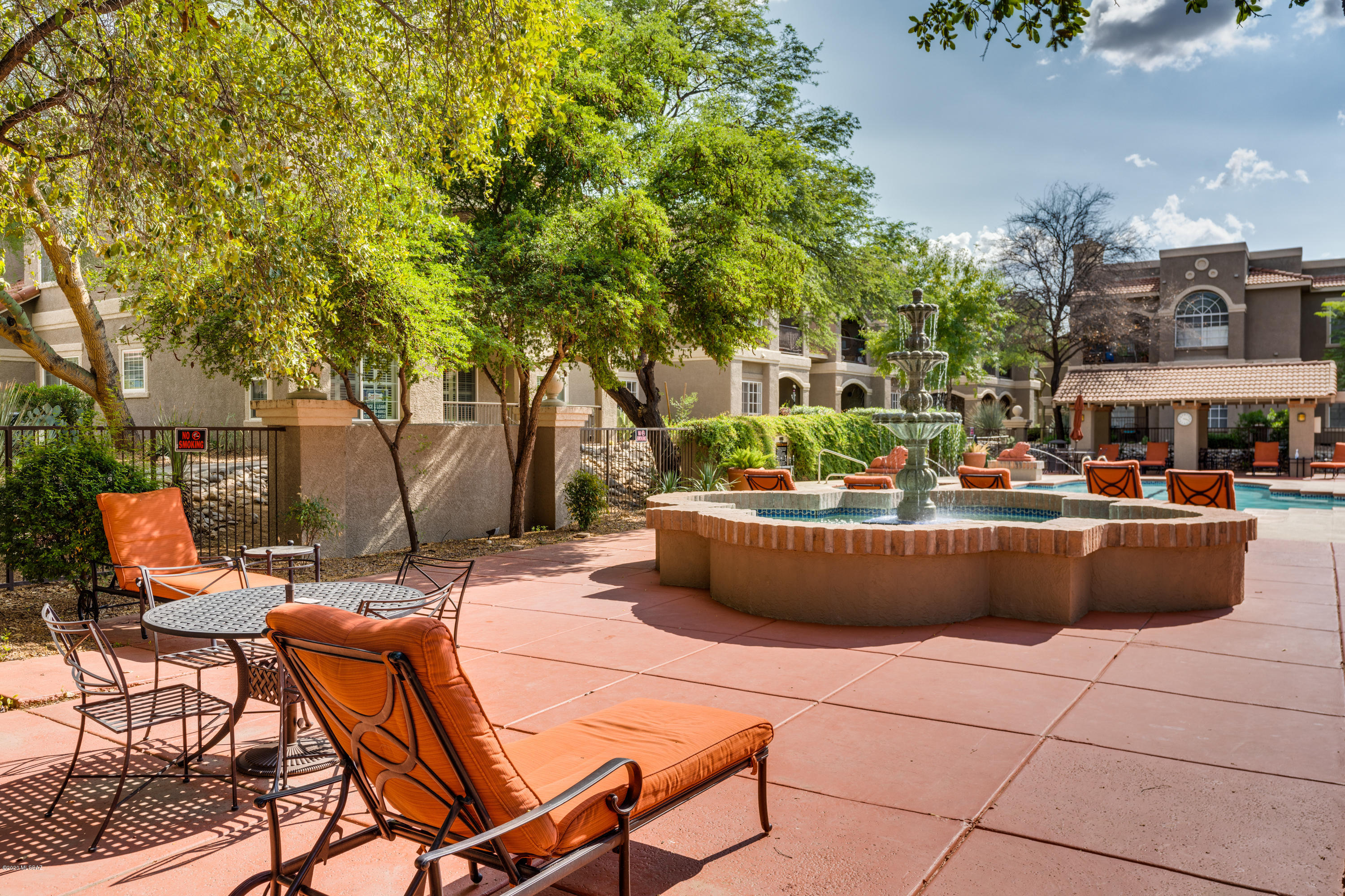 The Boulders at La Reserve Condominiums - Residential